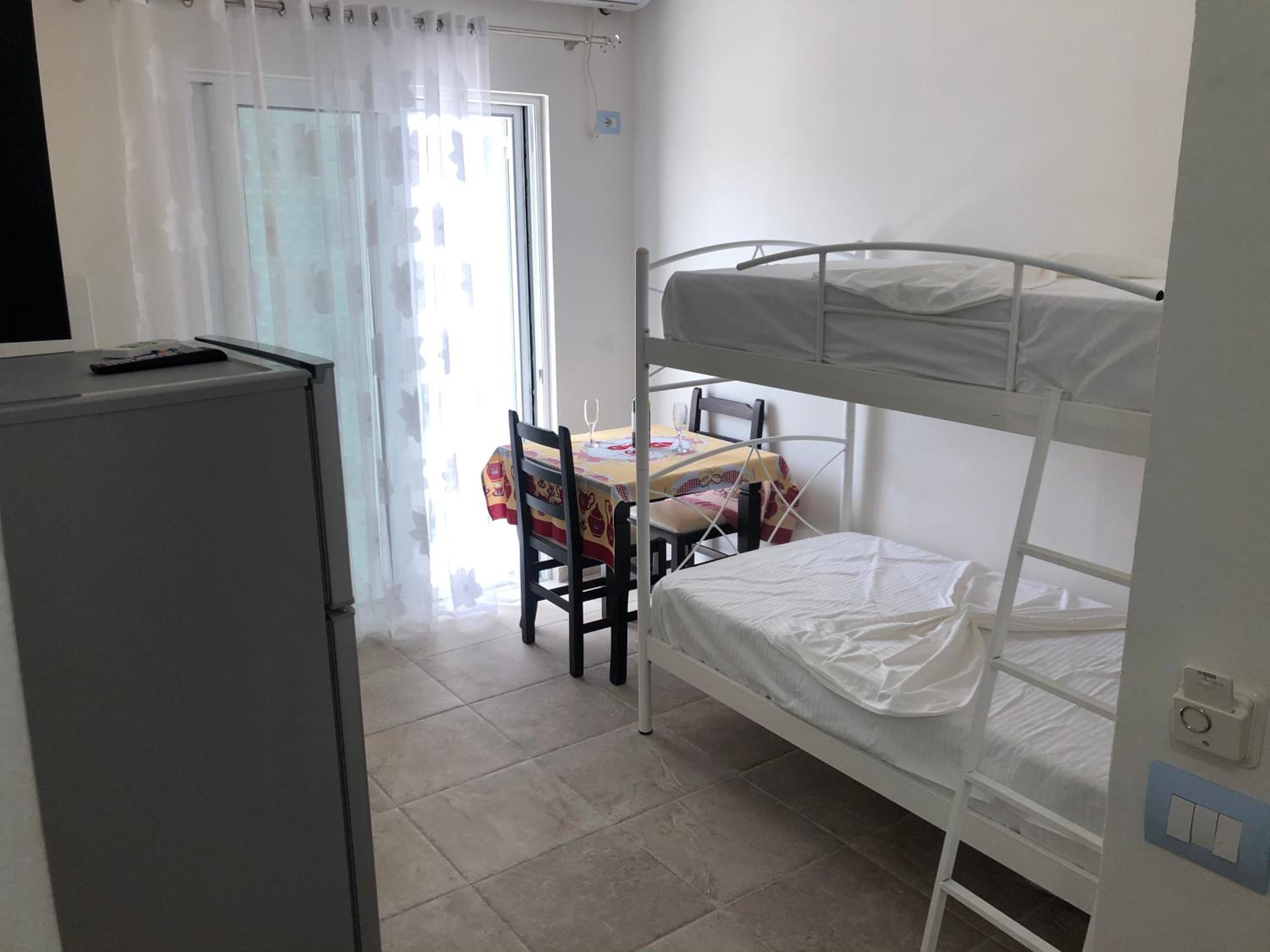 Elton Tafa guesthouse