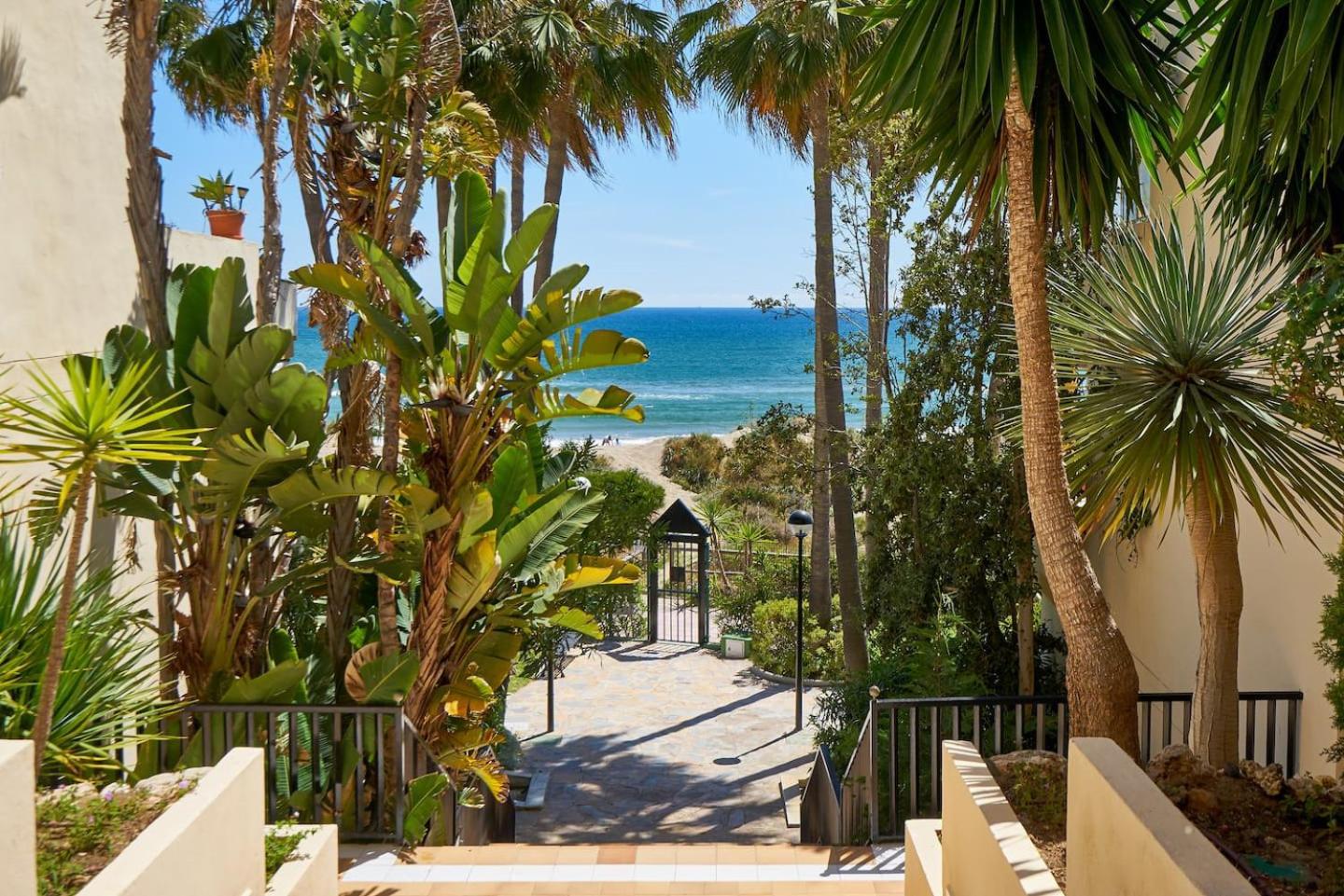 OleHolidays 602 Romana Playa primera linea playa view 5