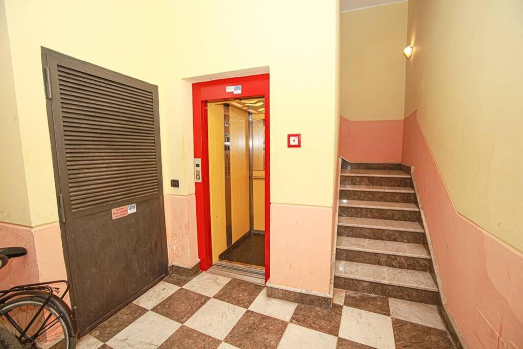 Appartamento con terrazza al centro storico. view 5