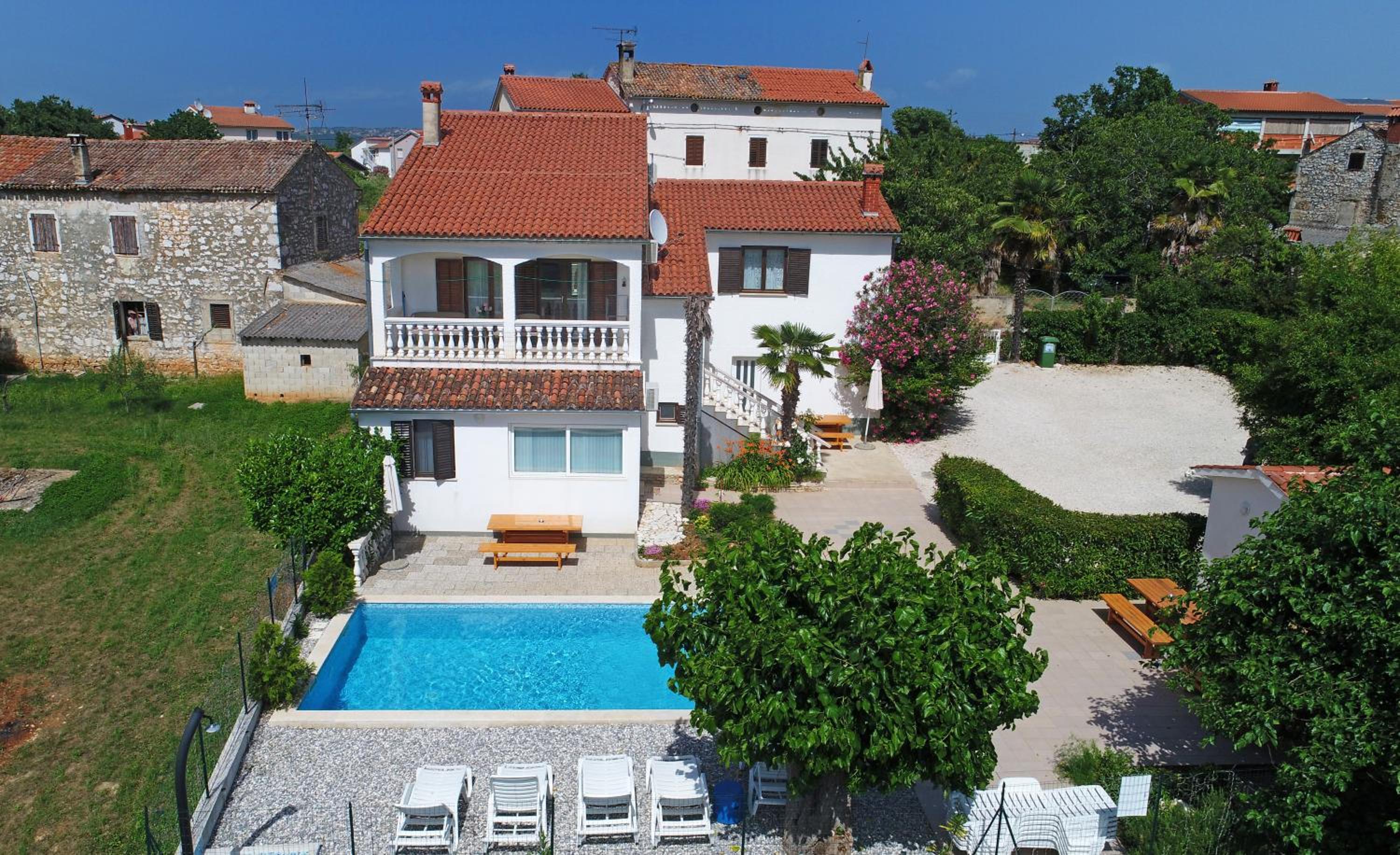 Hotel Apartments Ella - Image 1