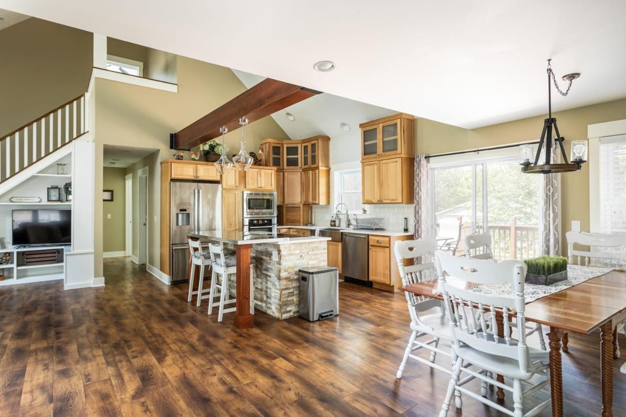 Maple City Farmhouse with a Private Setting Between Traverse City and Empire view 4