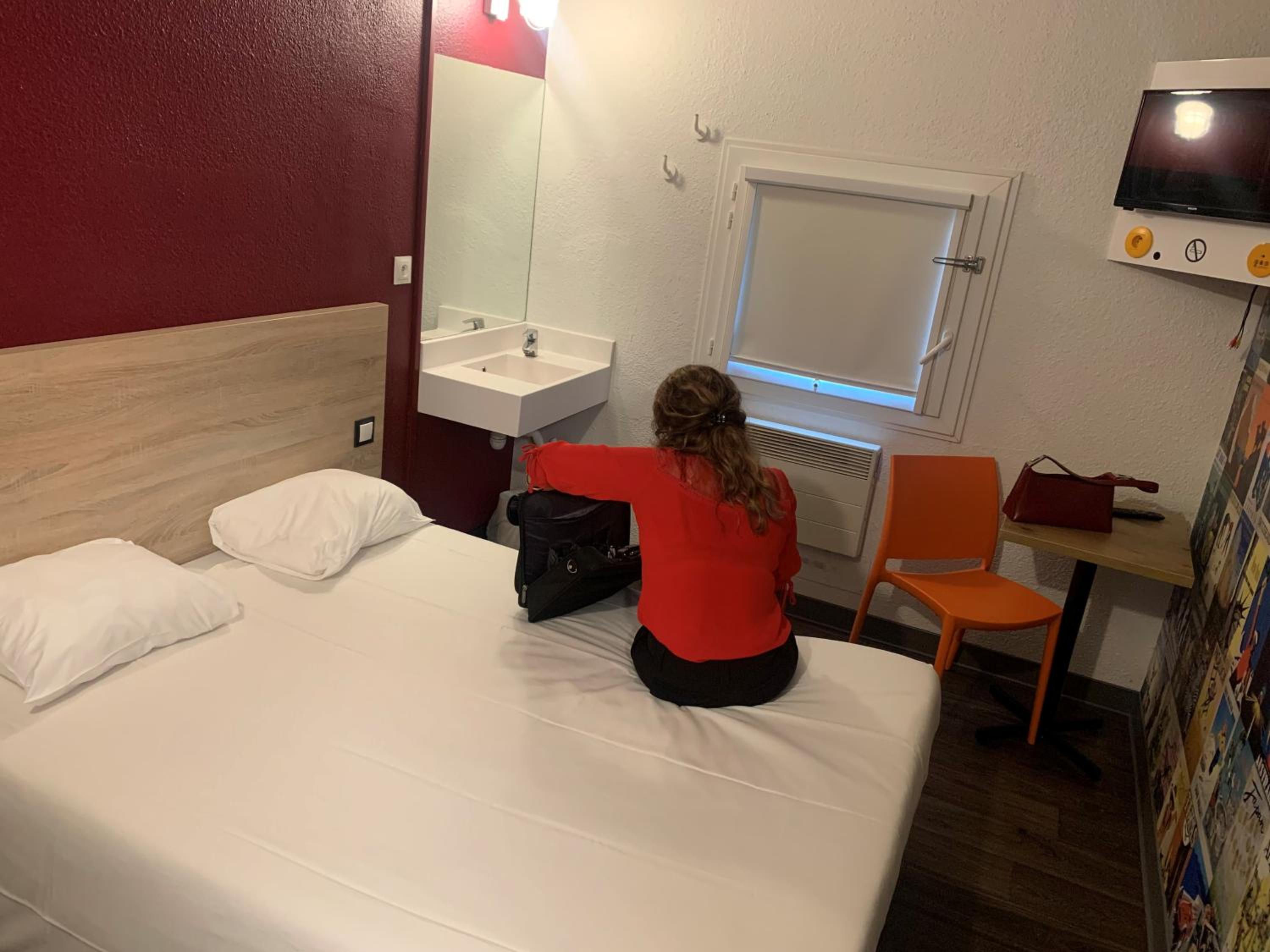 hotel room