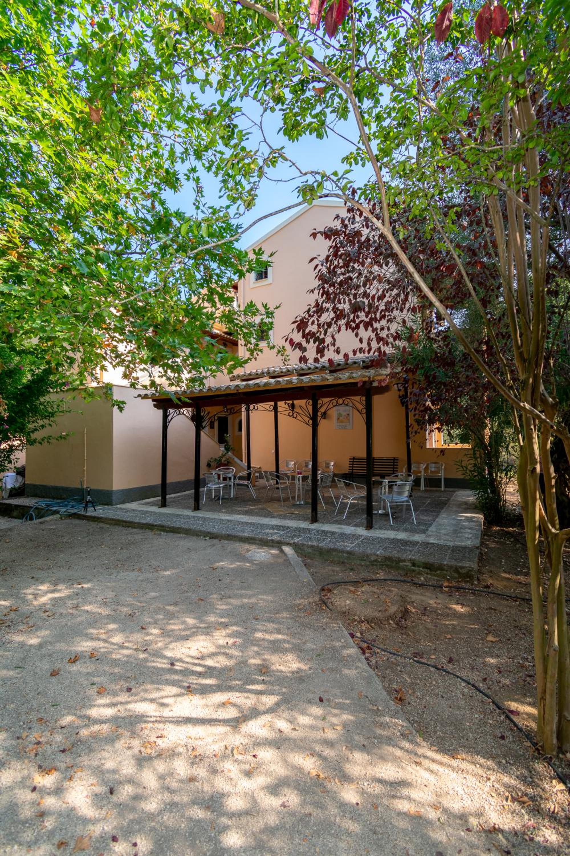 Villa Olive apartments view 2