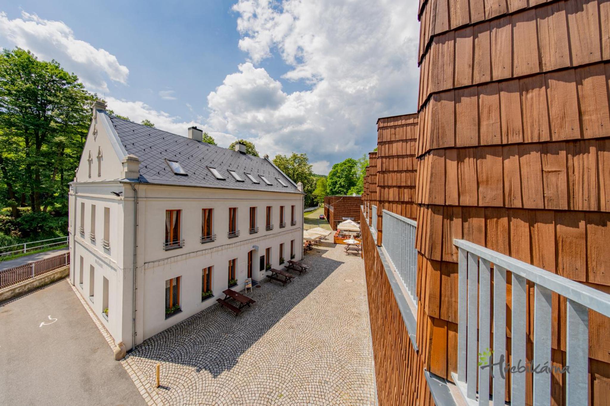 Restaurace a Pension Hřebíkárna
