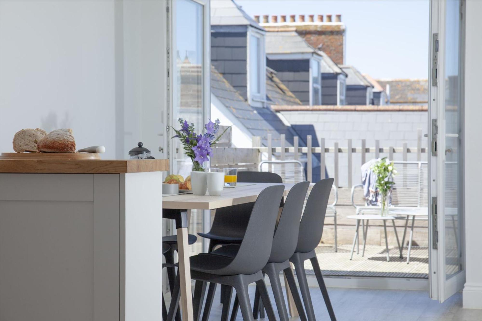 Ocean View, Newquay - Free WiFi & Parking - Sea Views view 3