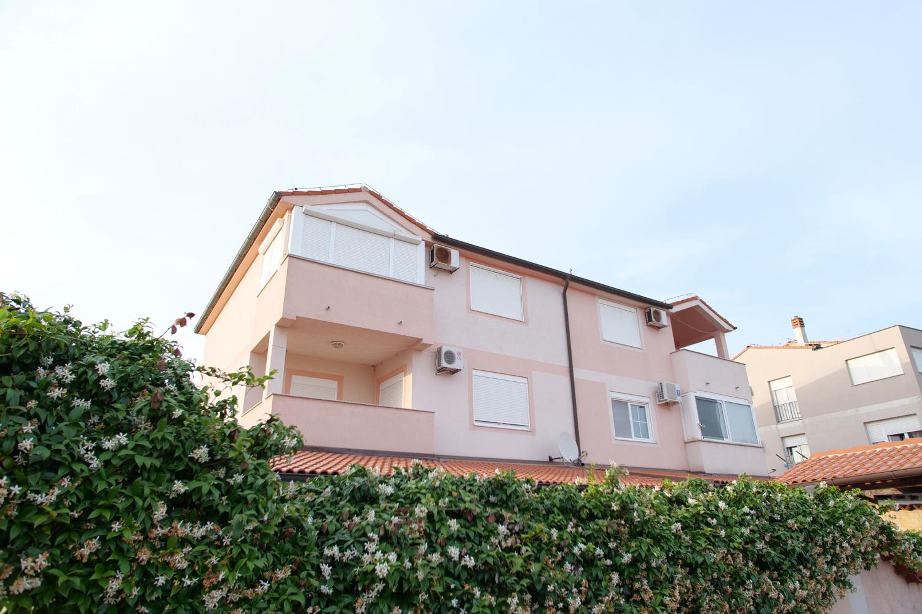LUKA view 4
