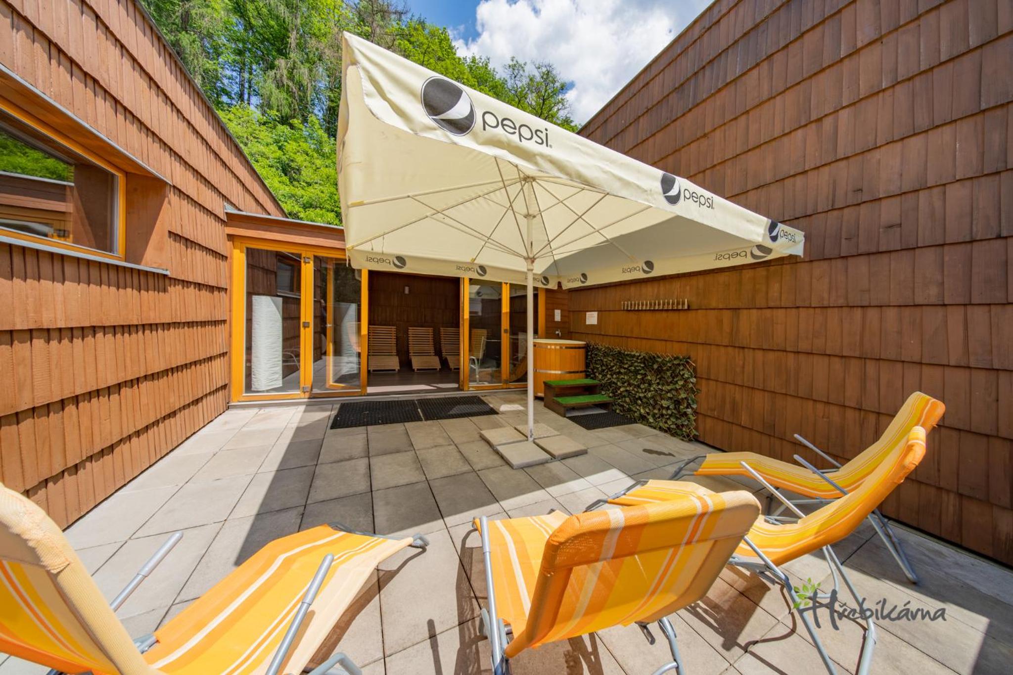 Restaurace a Pension Hřebíkárna