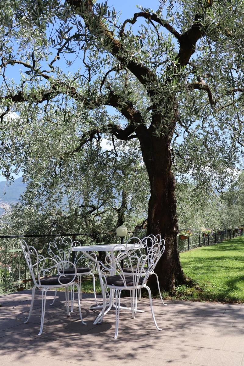 outdoor BBQ area