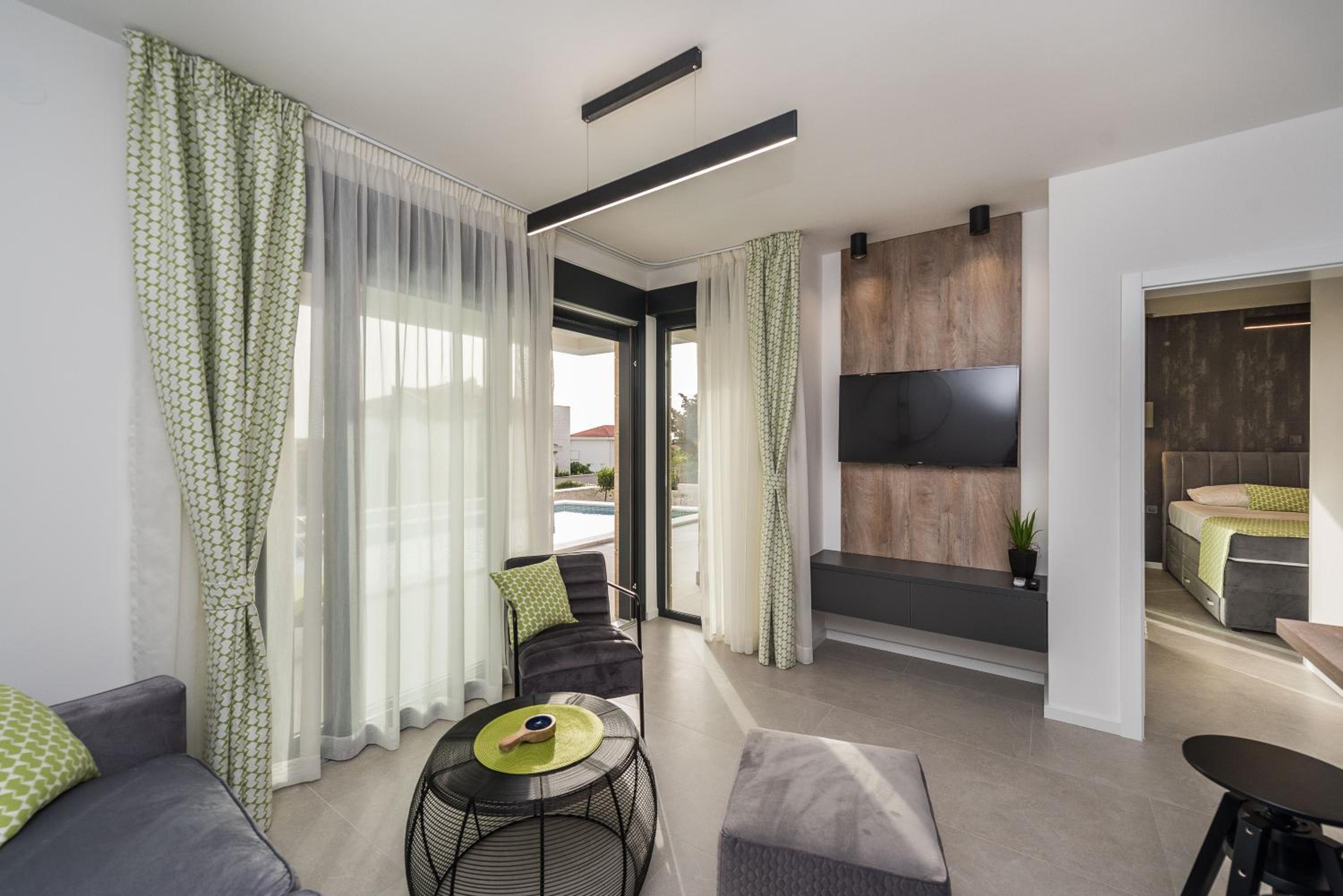Luxury Villas Joy