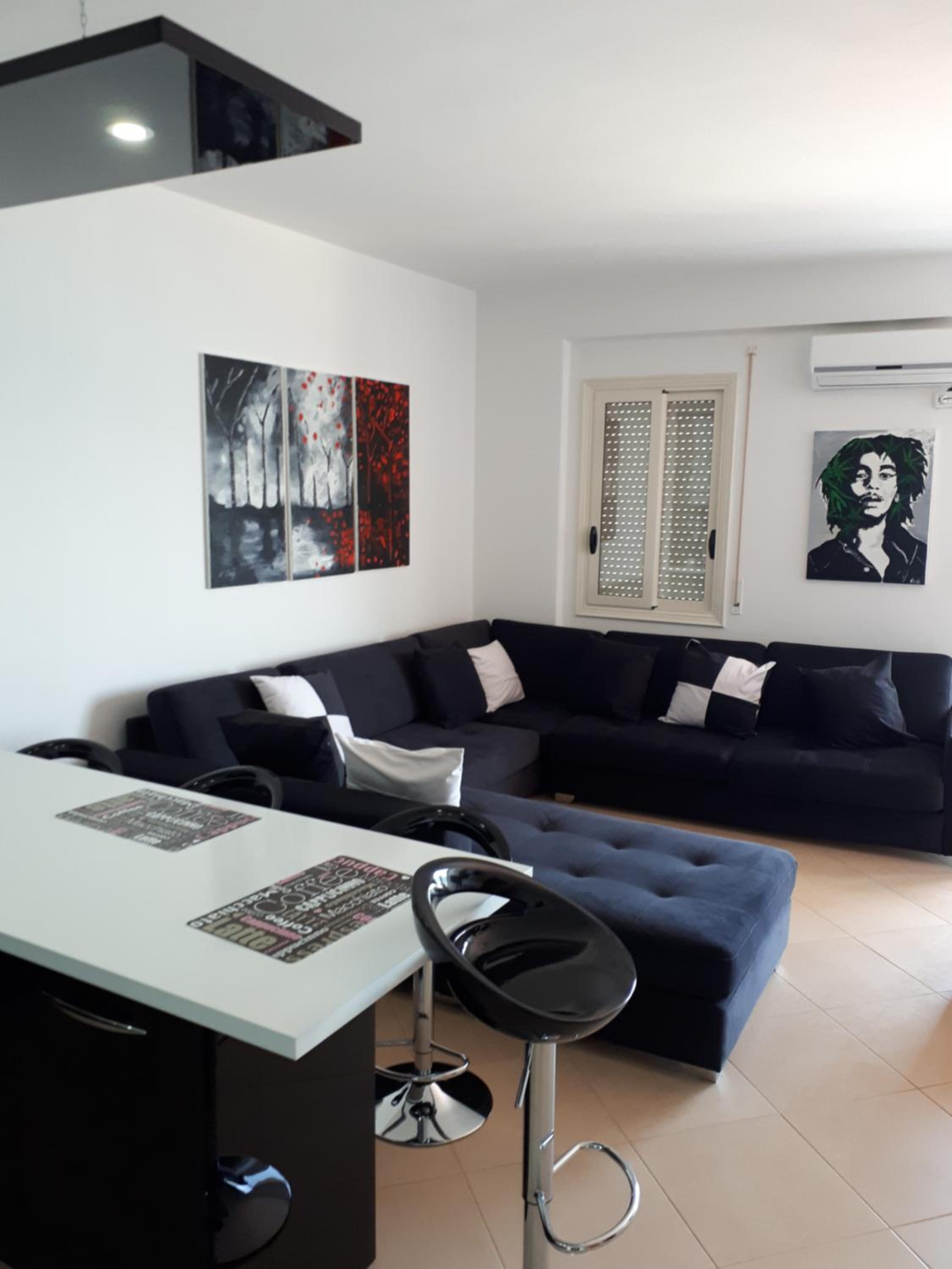ASTA Apartments Free Private Parking