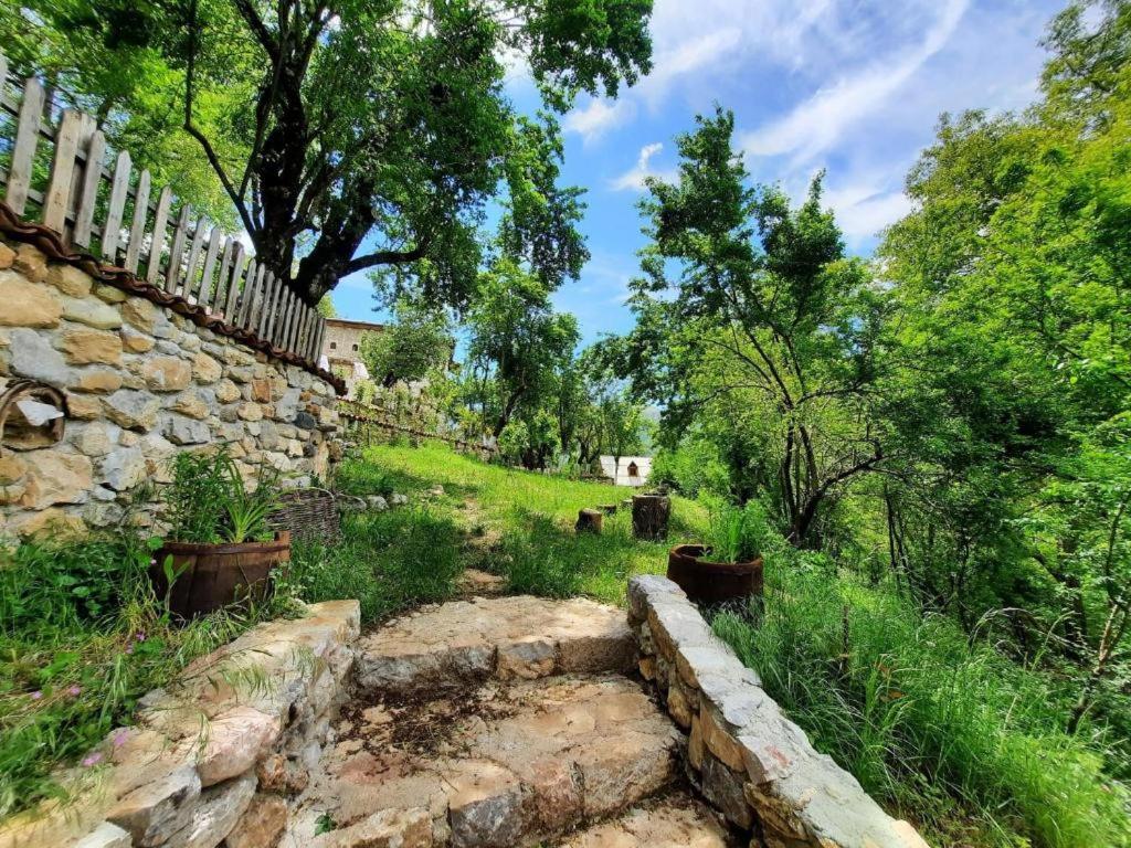 Kulla Hupi Agriturism