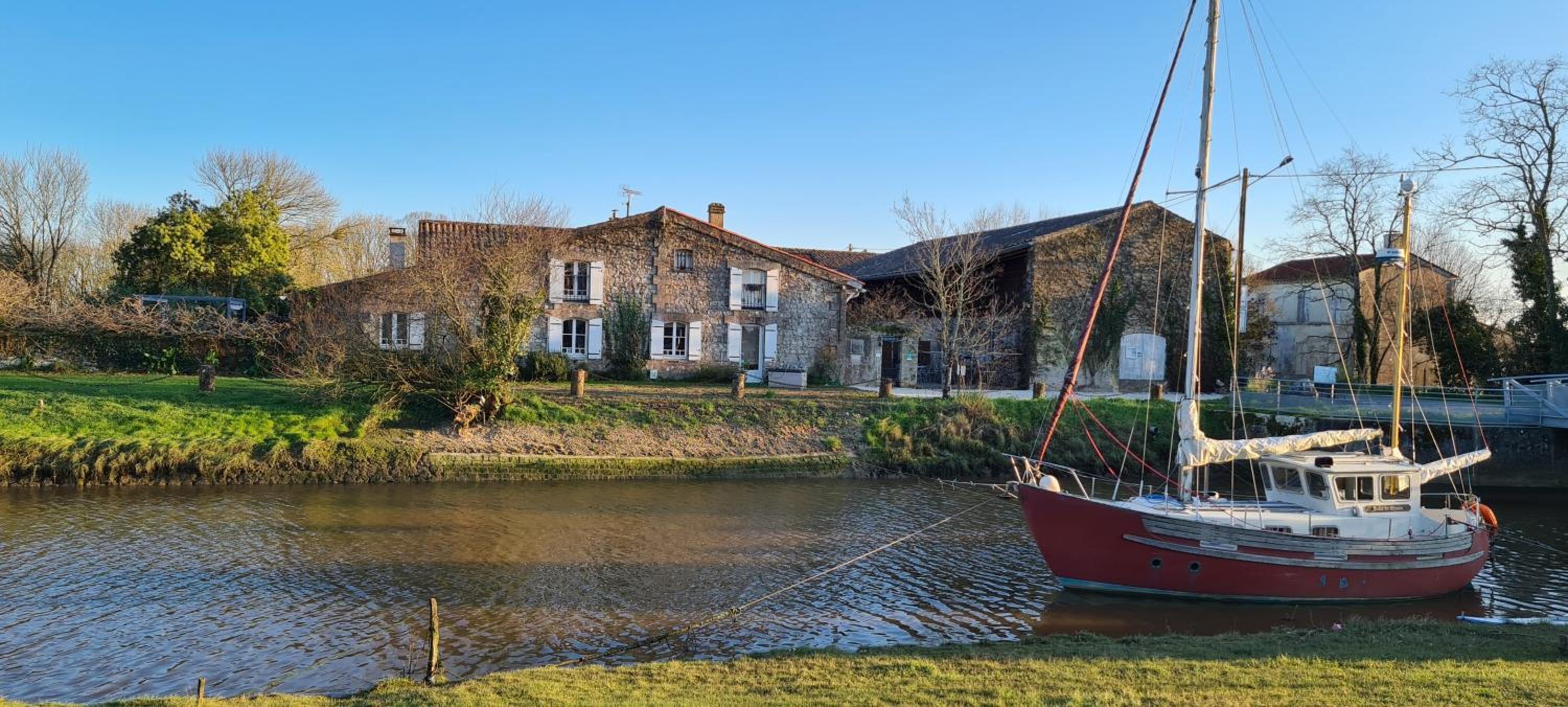 Domaine des Prés de Joussac - Protocole sanitaire strict view 2