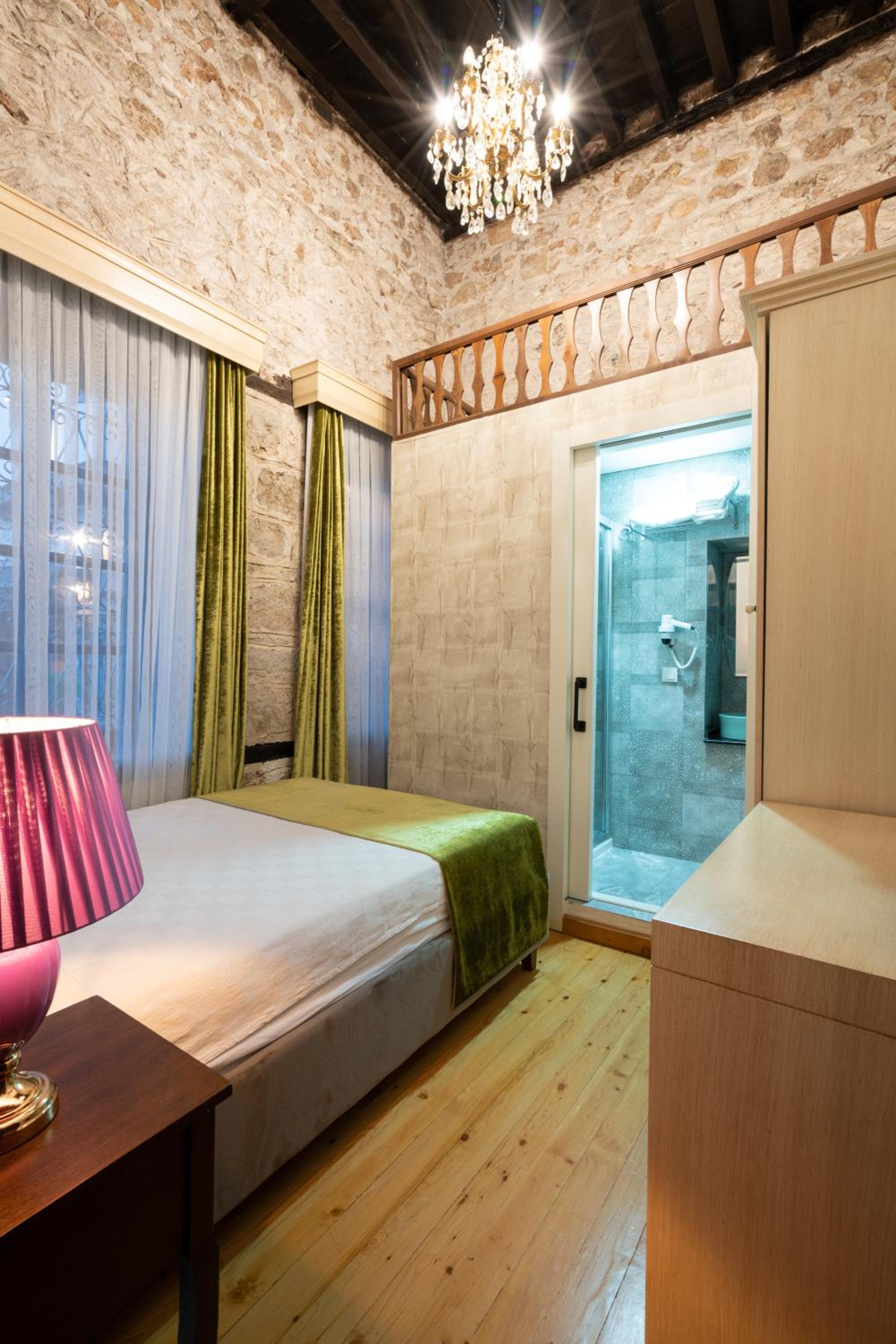 Cedrus Hotel - Image 39