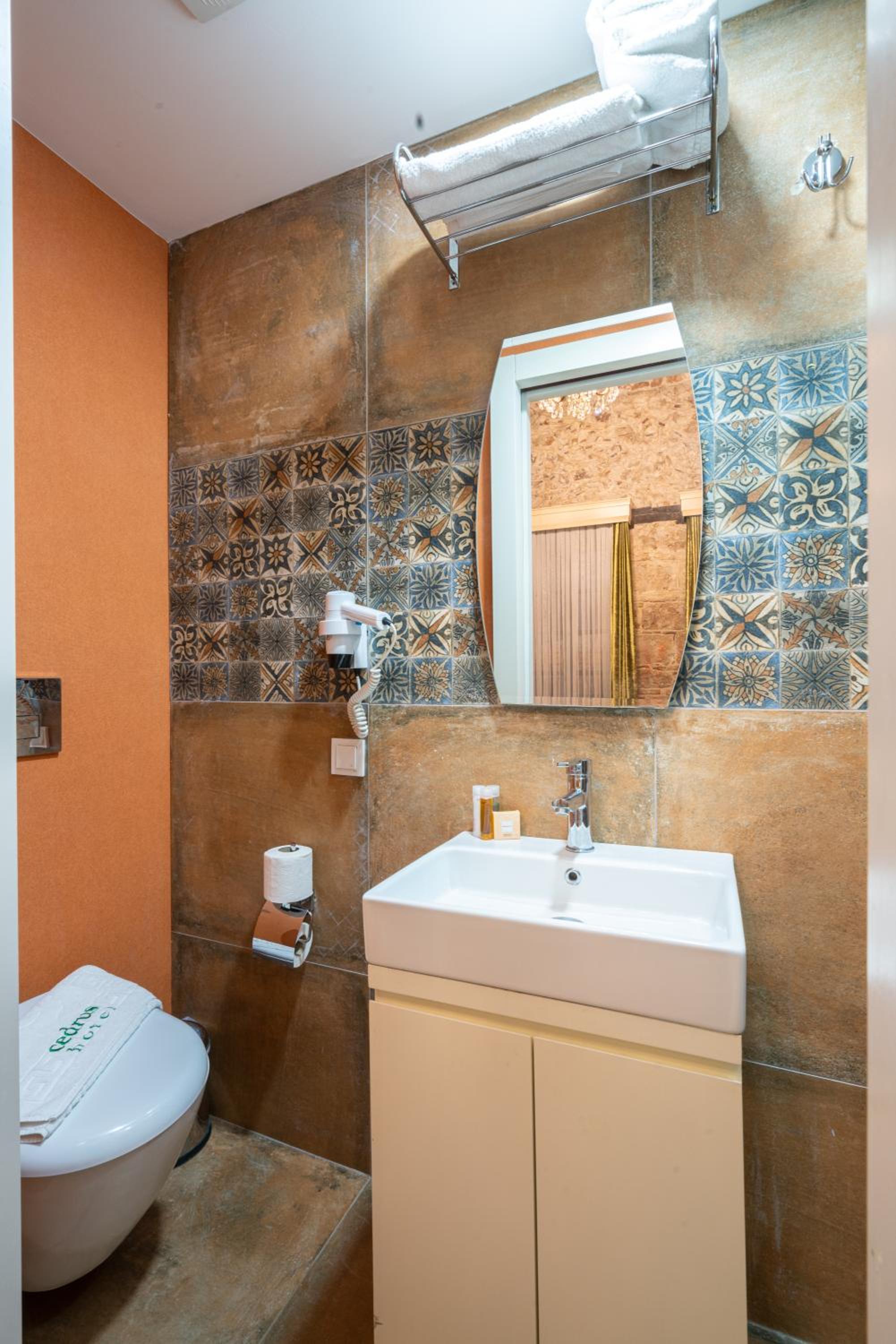 Cedrus Hotel - Image 14