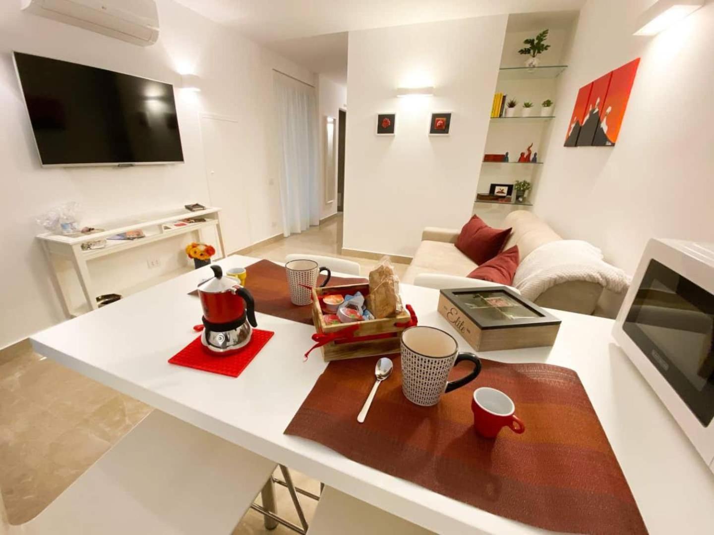 Rosso Partenopeo Suite