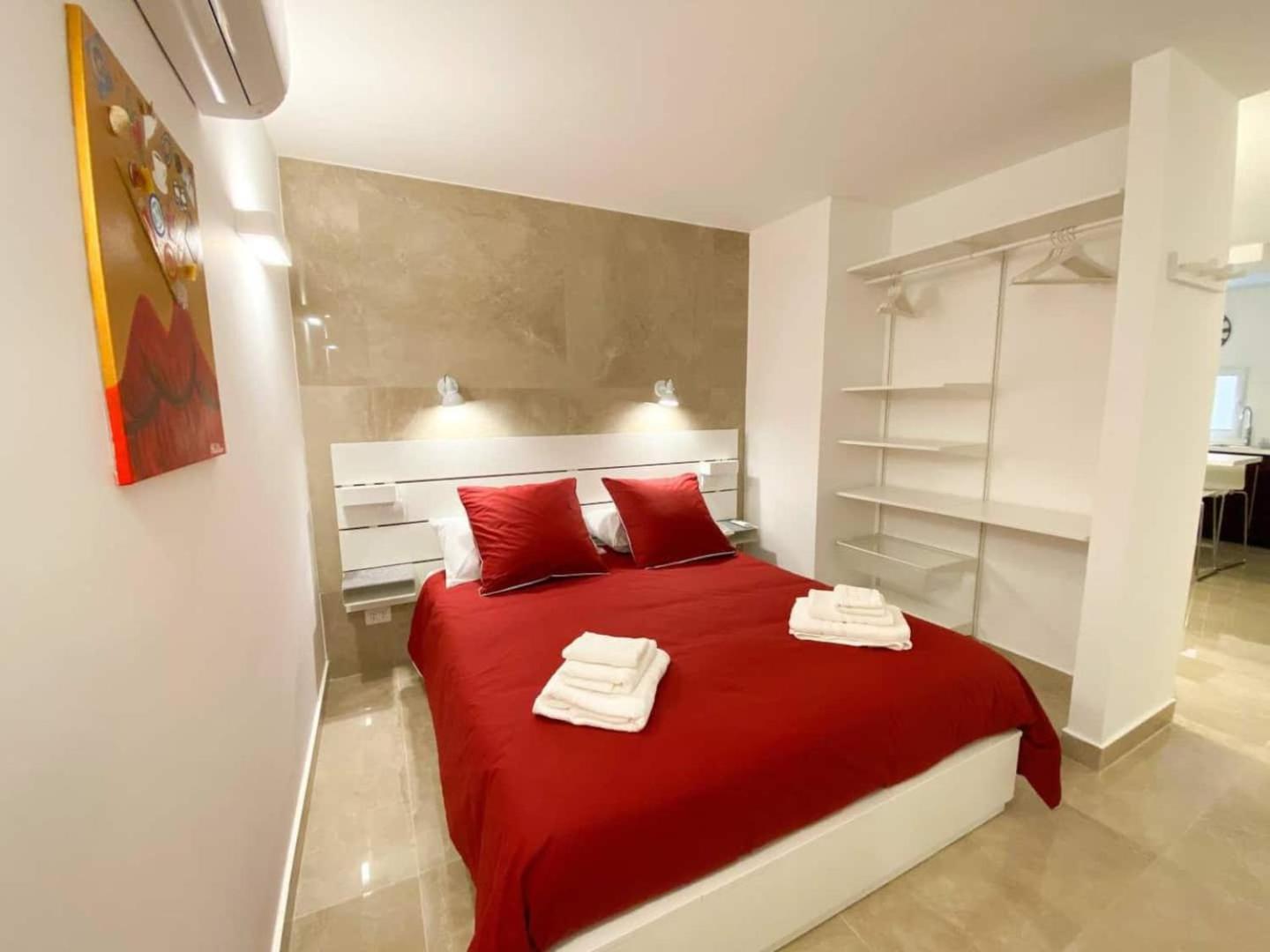 Rosso Partenopeo Suite