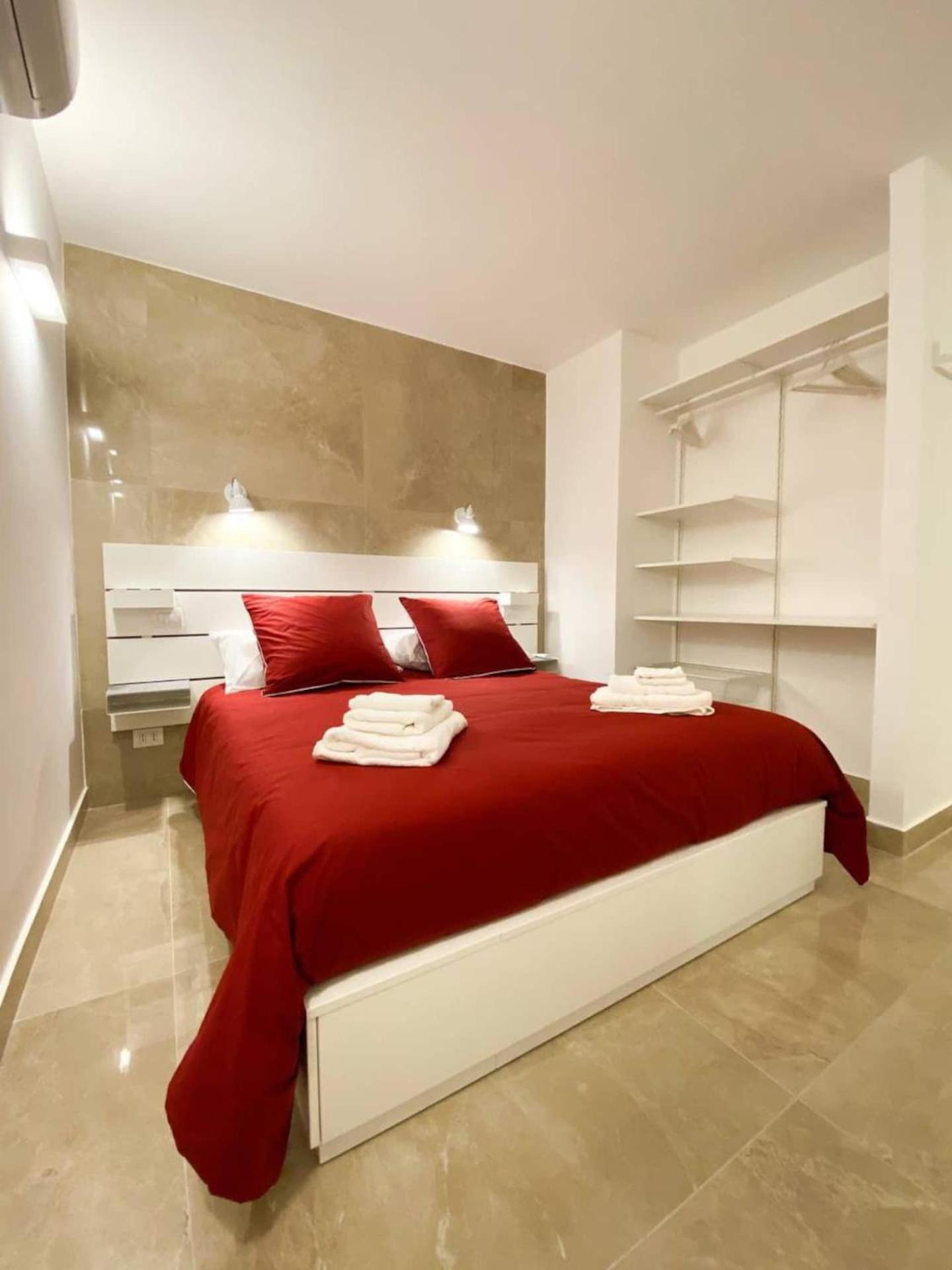 Rosso Partenopeo Suite