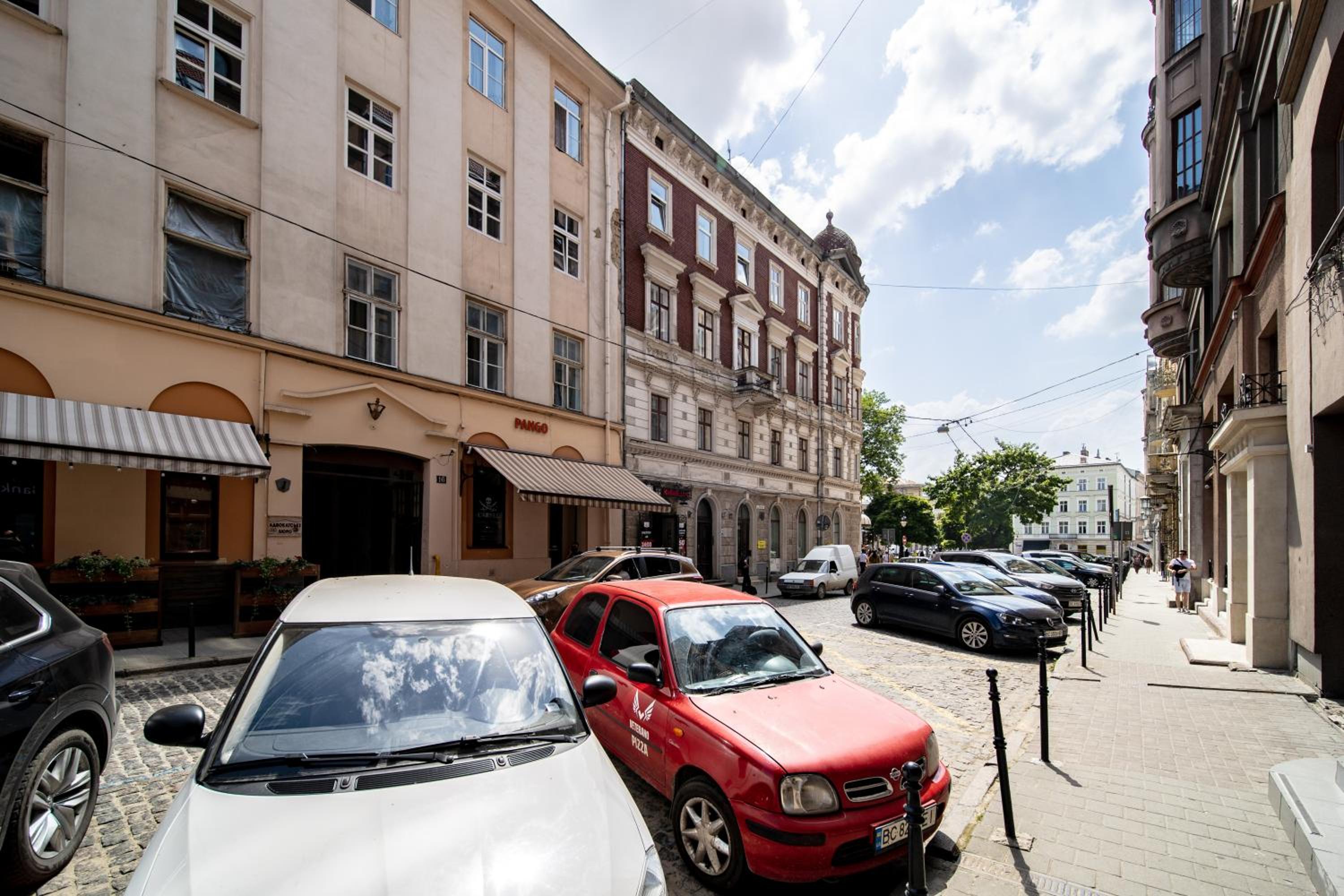 InshiApartments on Valova str view 2