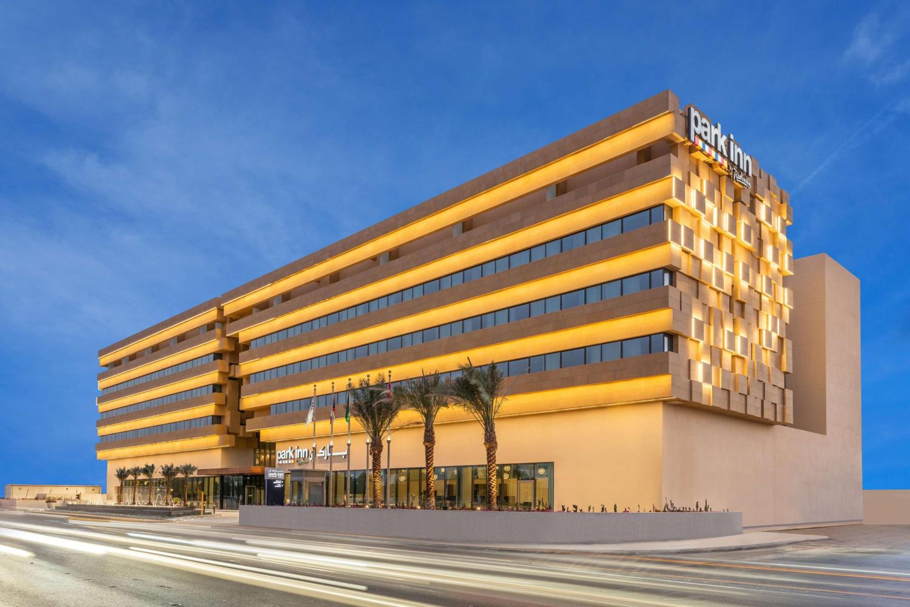 Hotel Park Inn by Radisson, Riyadh - Image 1