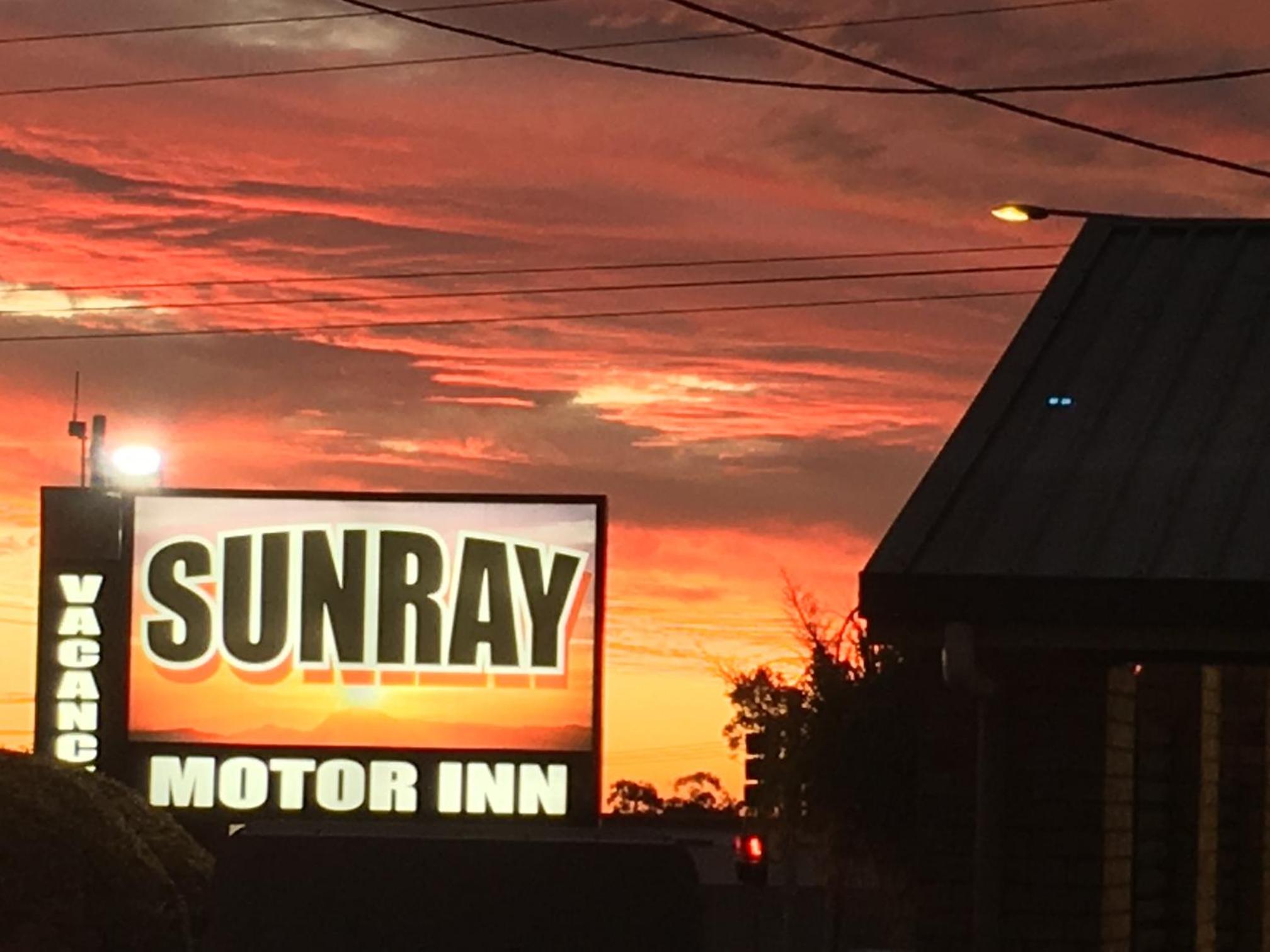 Sunray Motor Inn