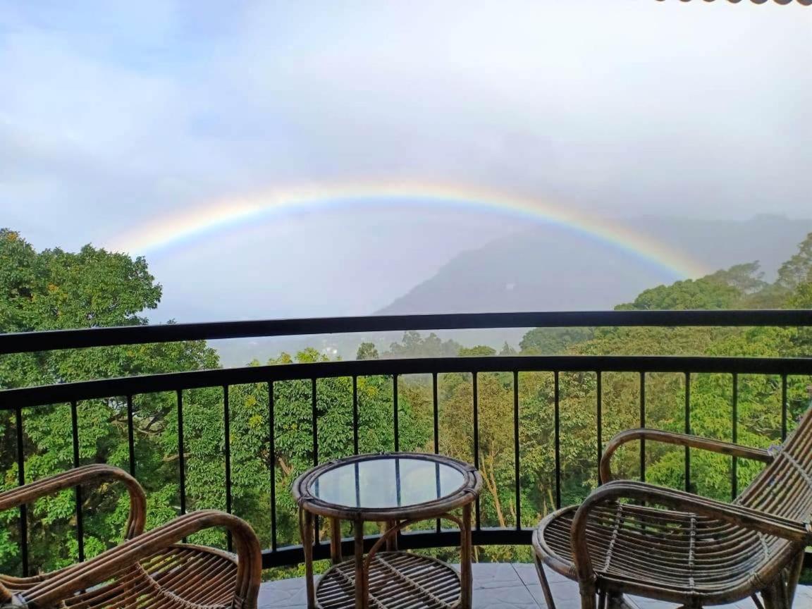 Deshadan Mountain Resort -The highest resort in Munnar view 3