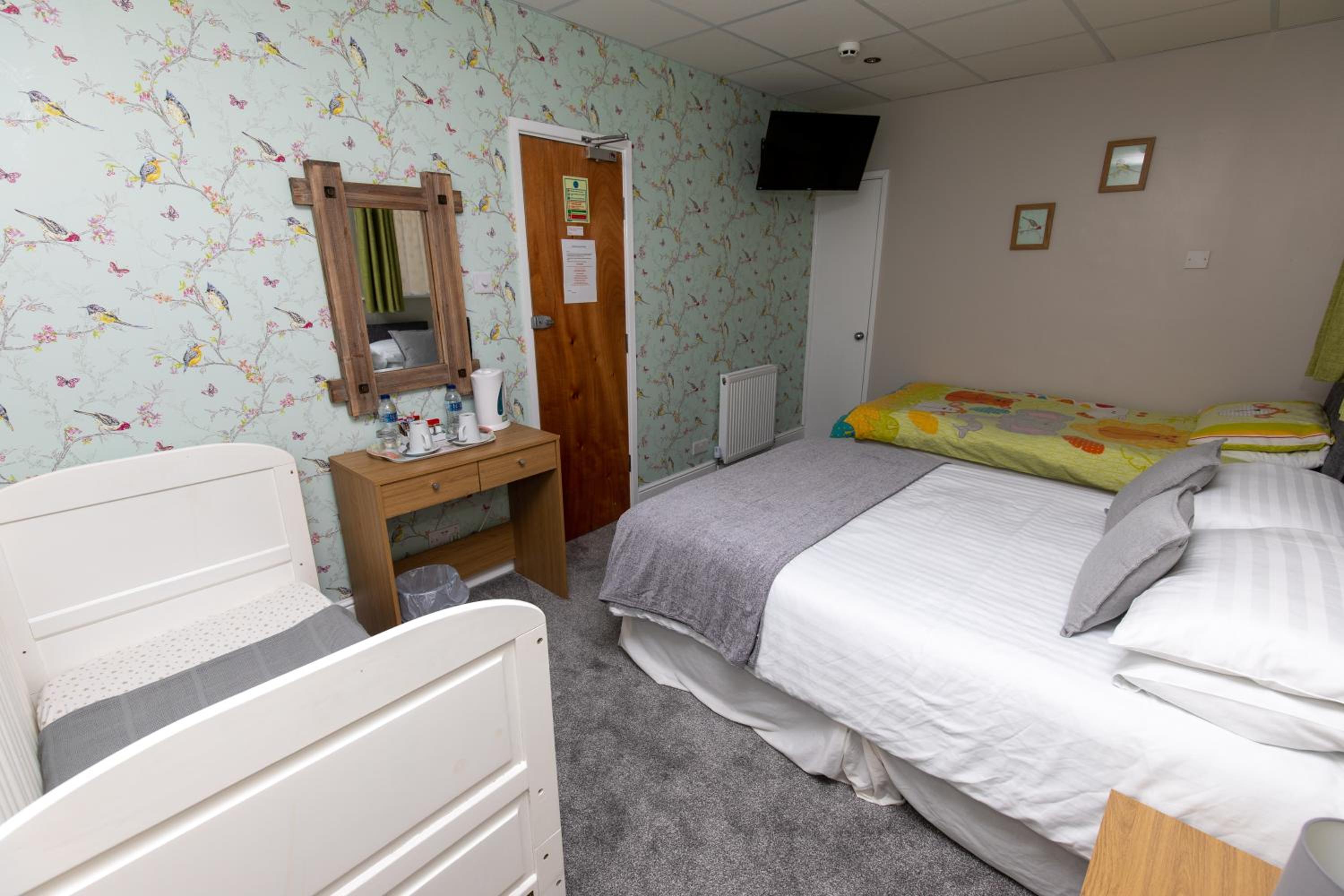 California Guest House