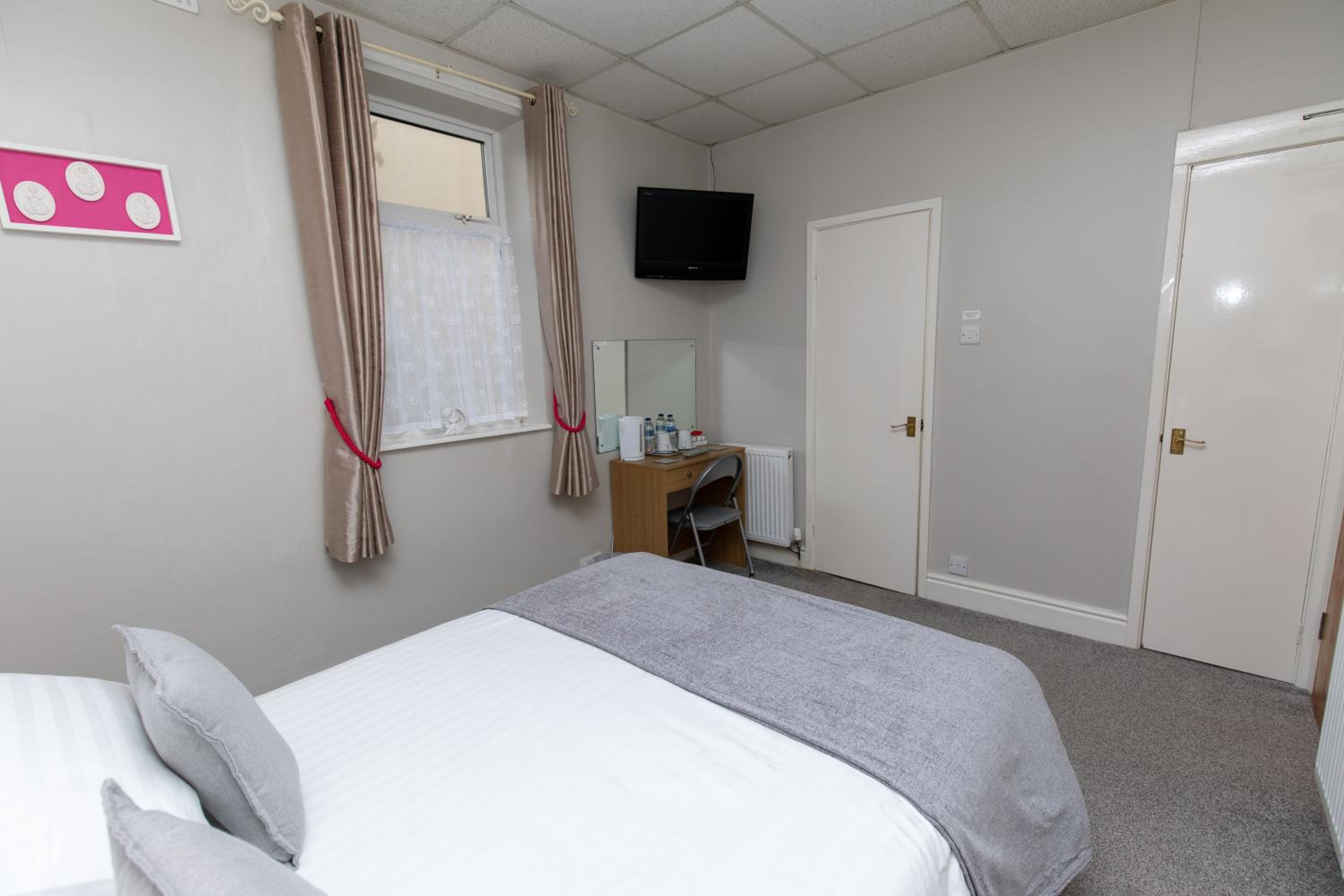 California Guest House