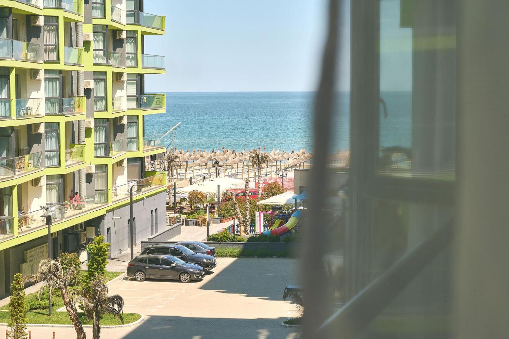 Apartament Sunshine - Alezzi Beach Resort Mamaia - 3 camere