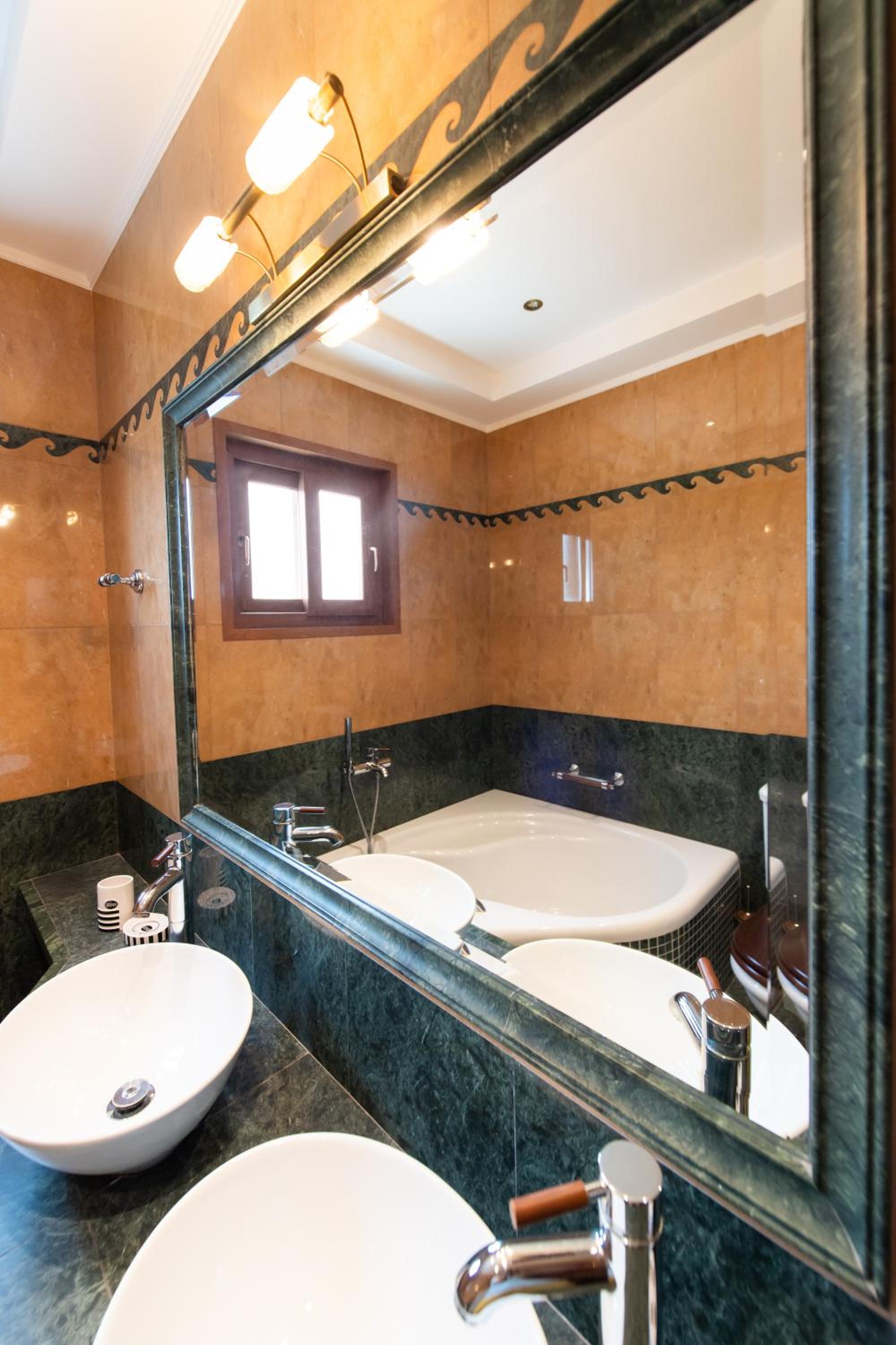 Luxury Rustic Villa Mountain View view 5