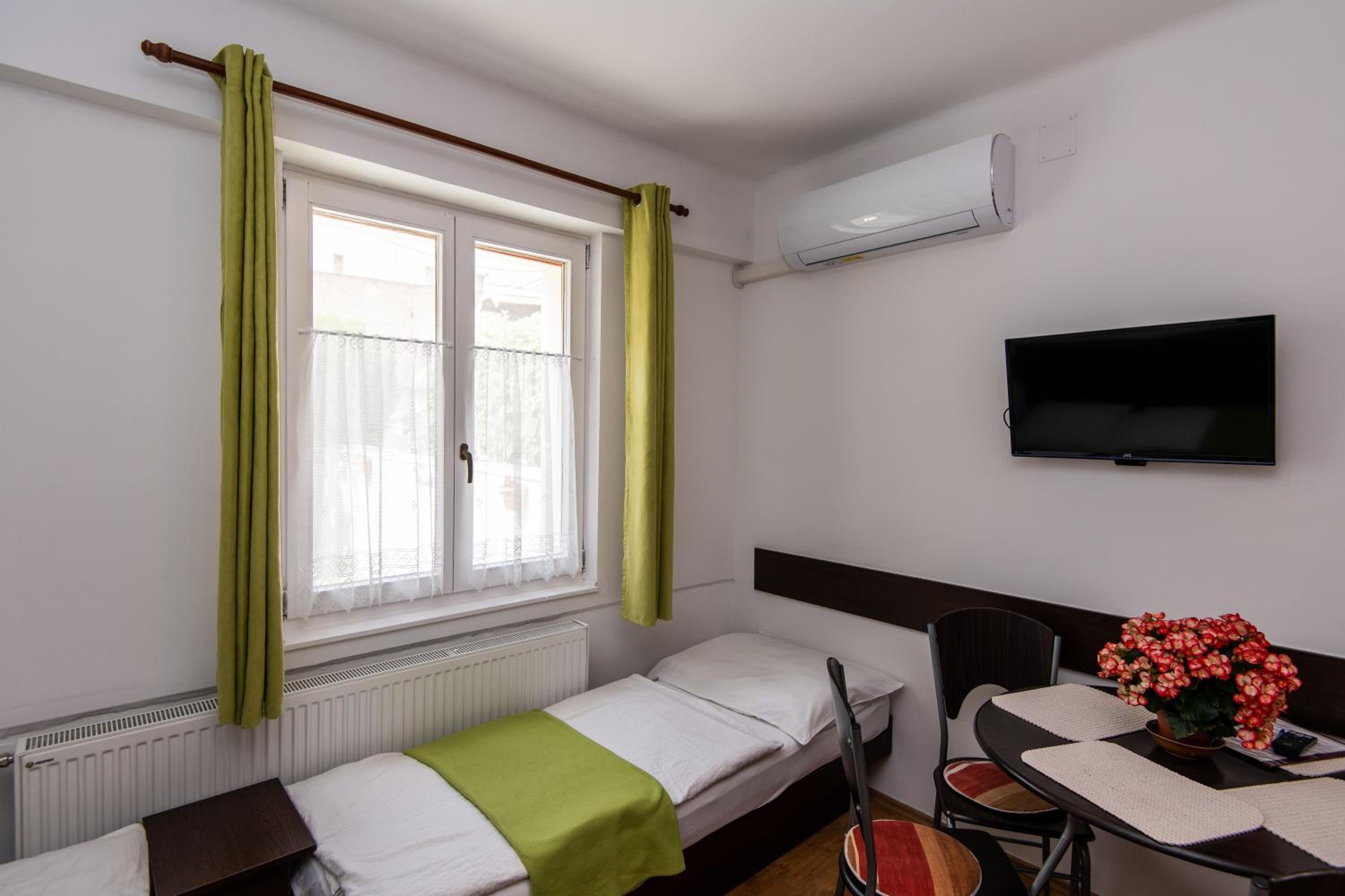 Hello Apartmanház