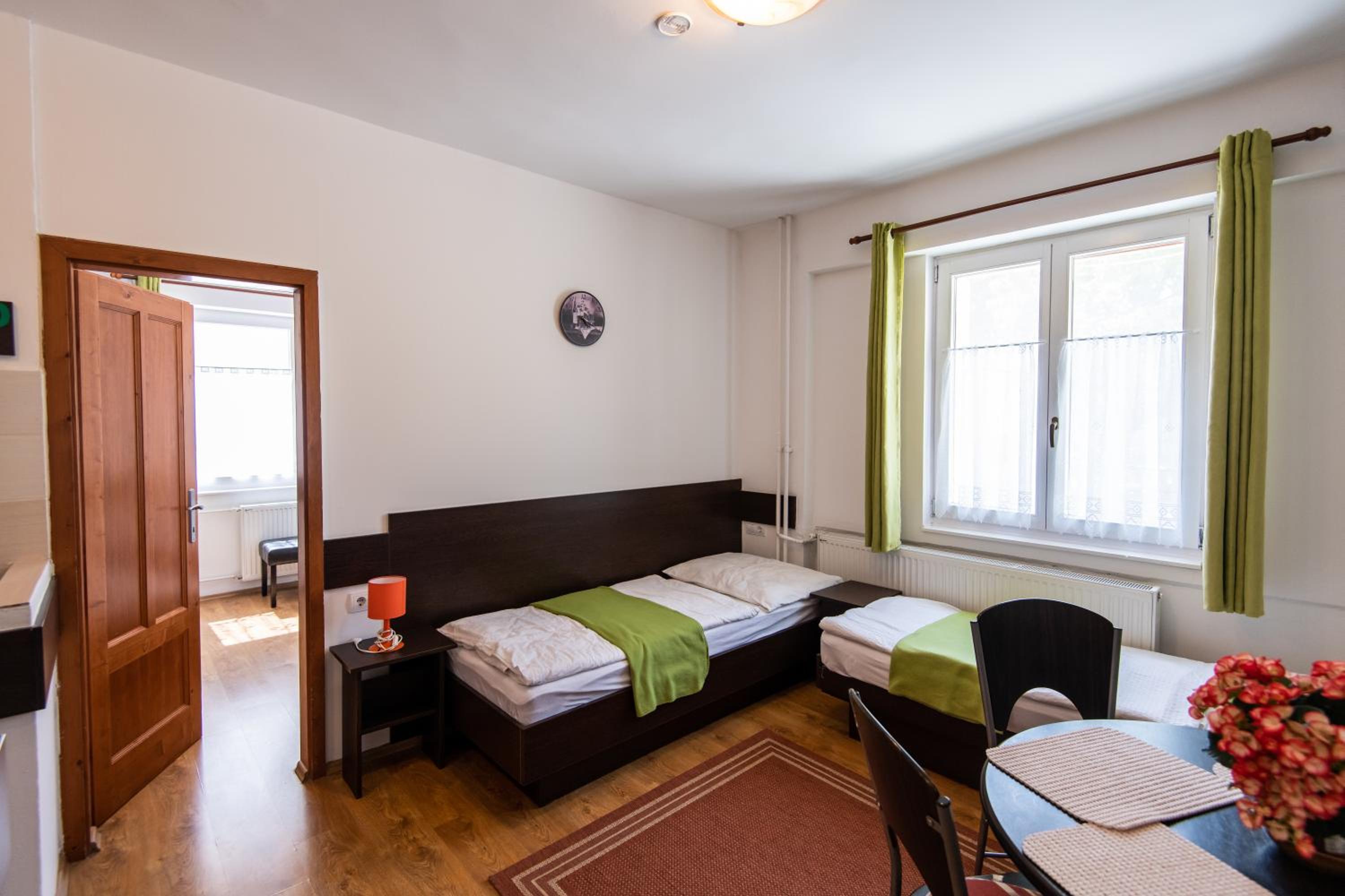 Hello Apartmanház