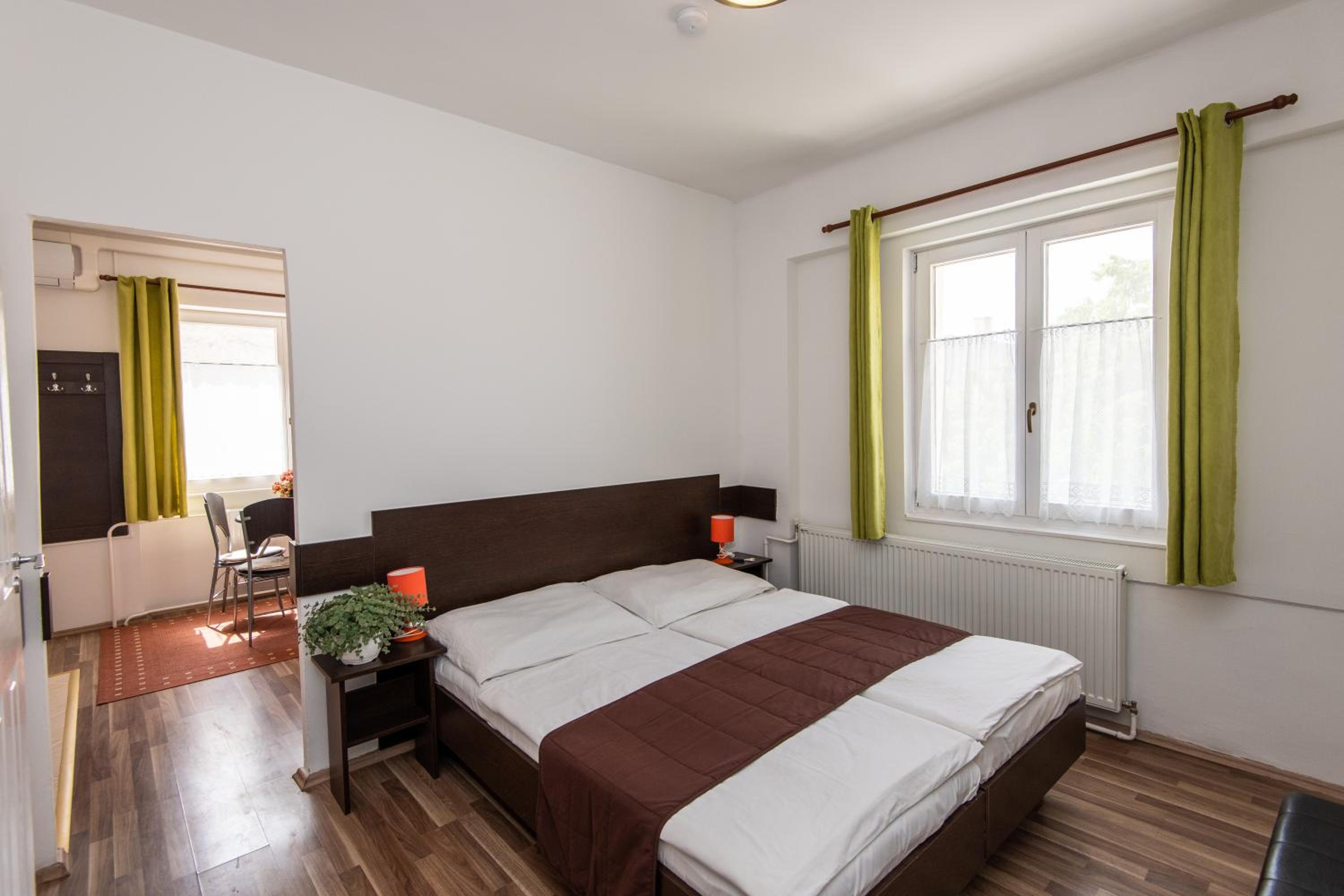 Hello Apartmanház