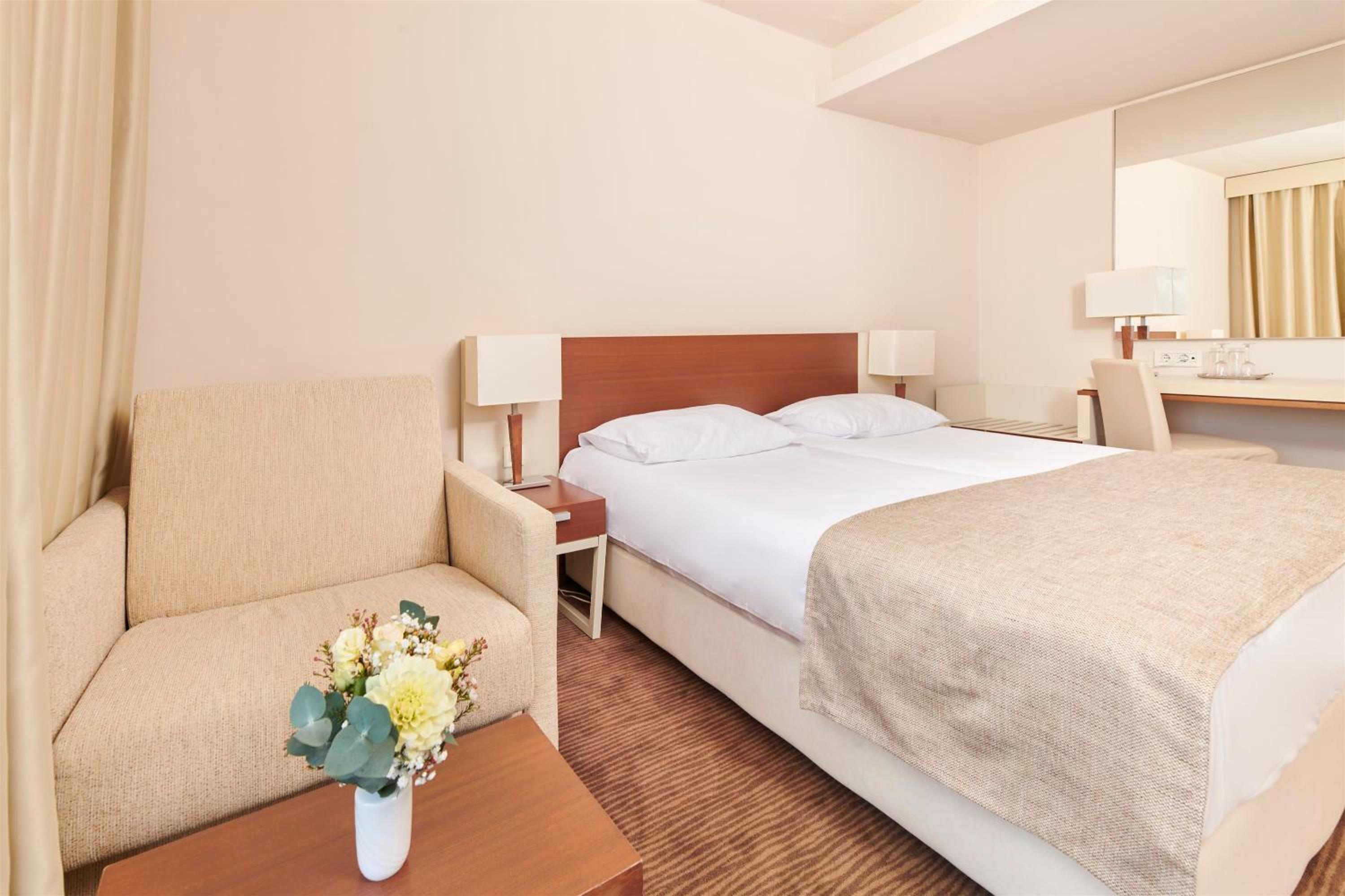 Hotel Albatros Plava Laguna - Property Image 9