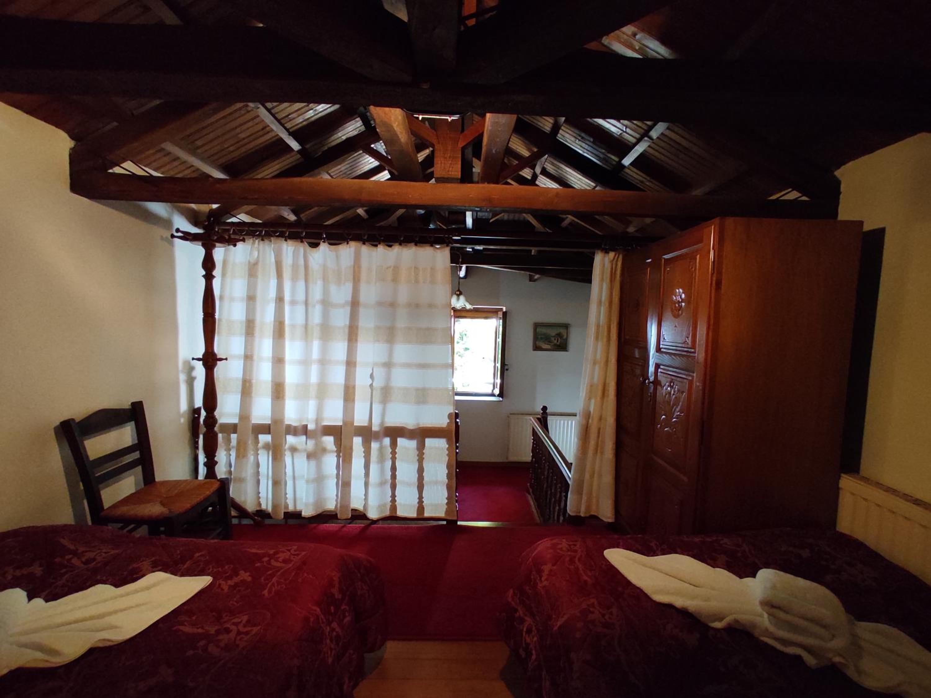 Archontiko Repana - Makrinitsa Stone Retreat