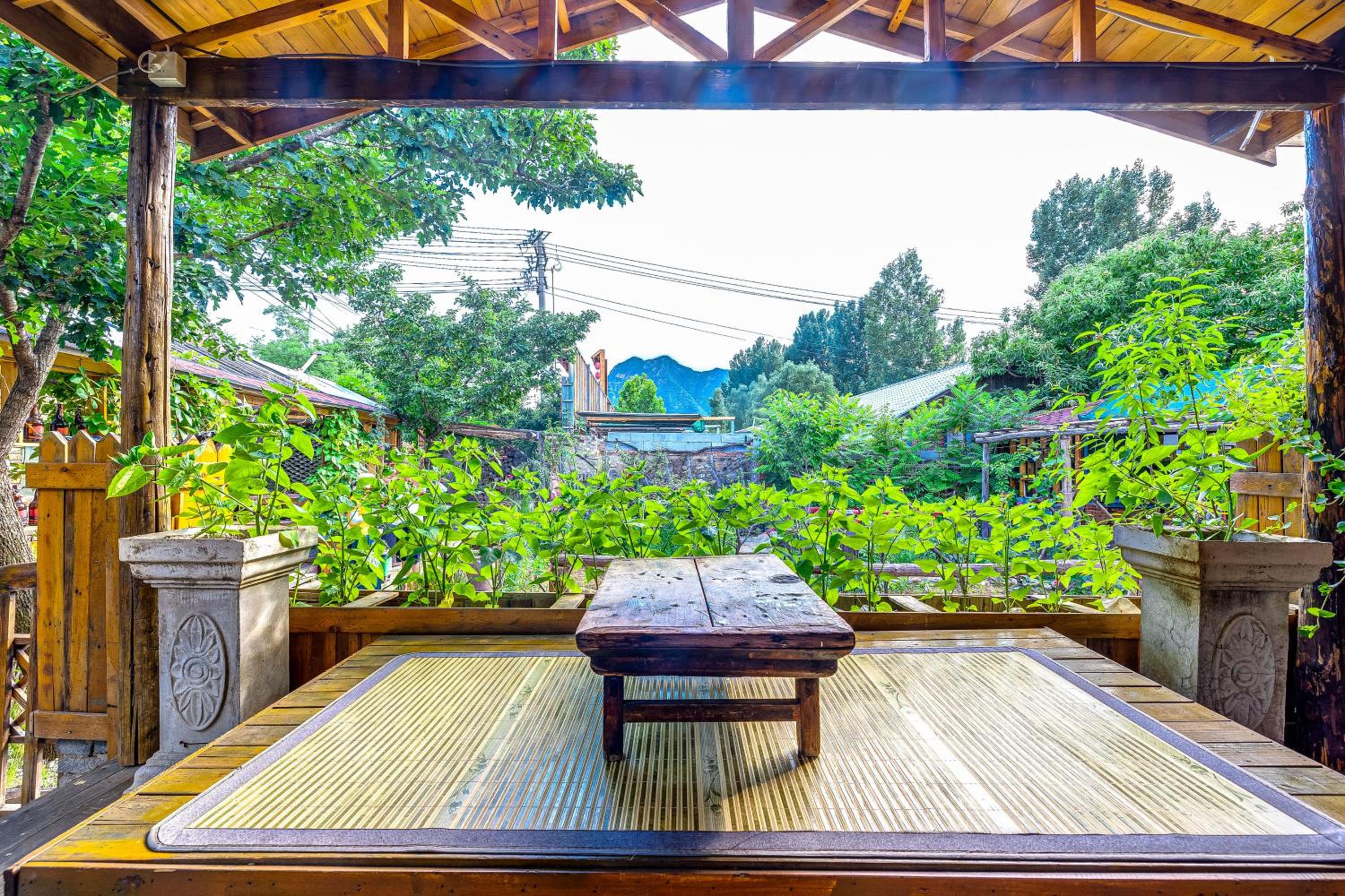 B&B under Great Wall