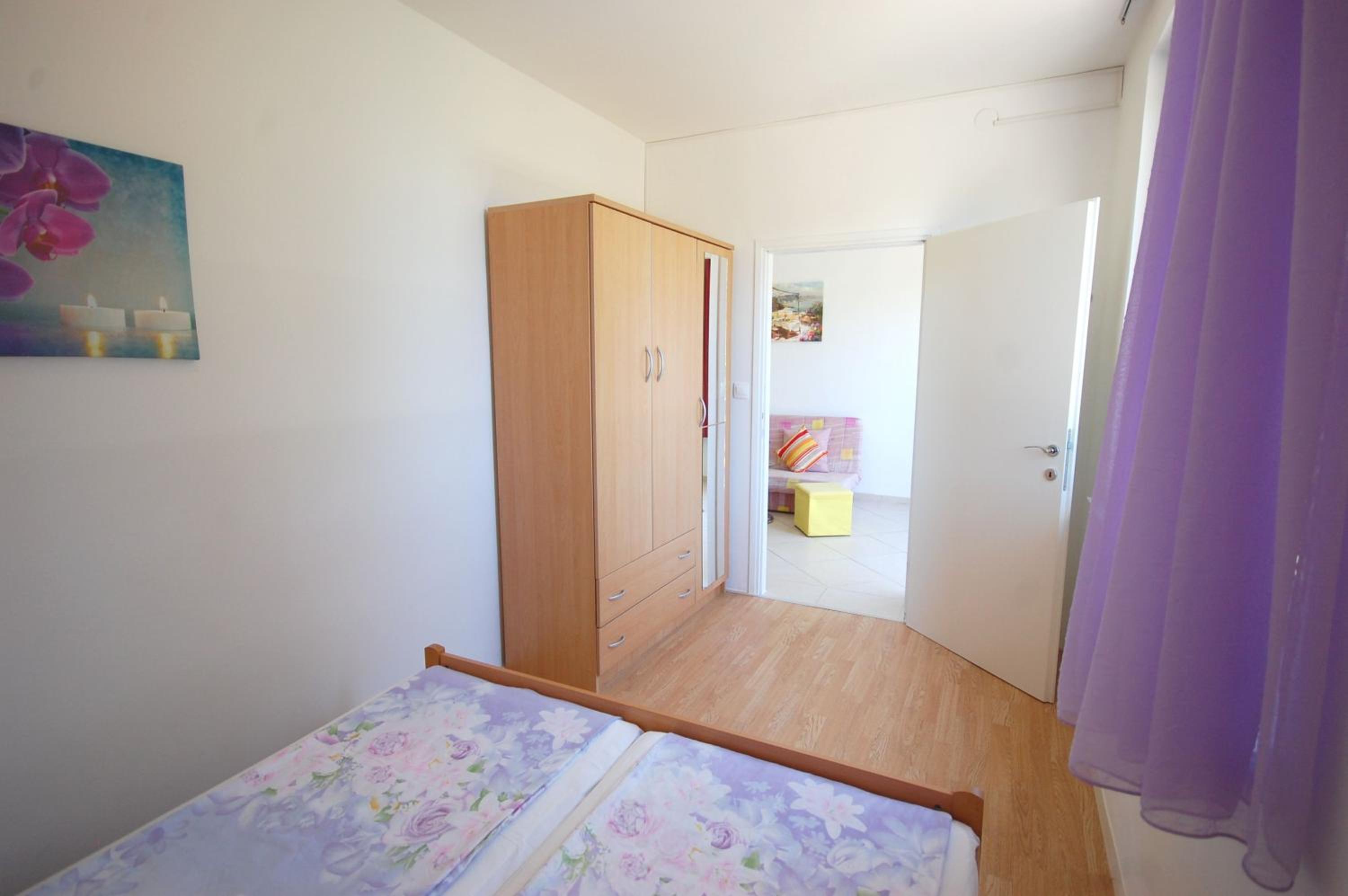 Apartment Blanka by El-Pi Tours view 4