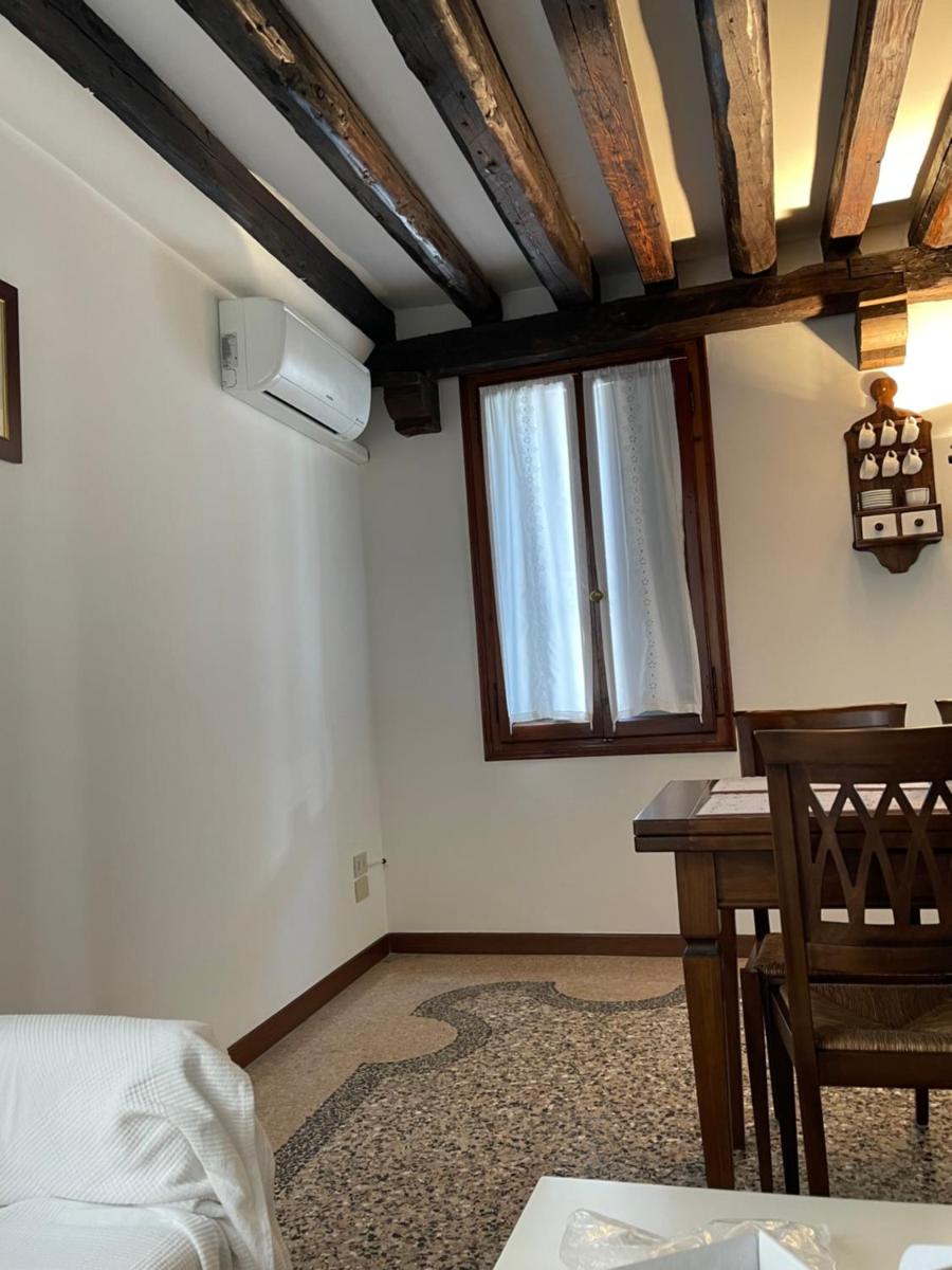 Hesperia Apartment