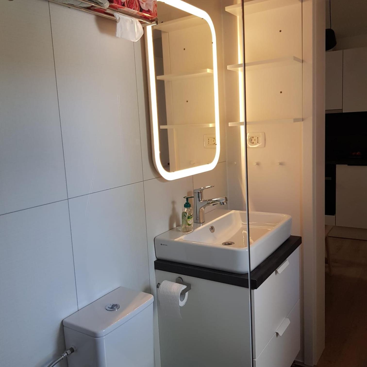 Peaceful Cherry Place view 5