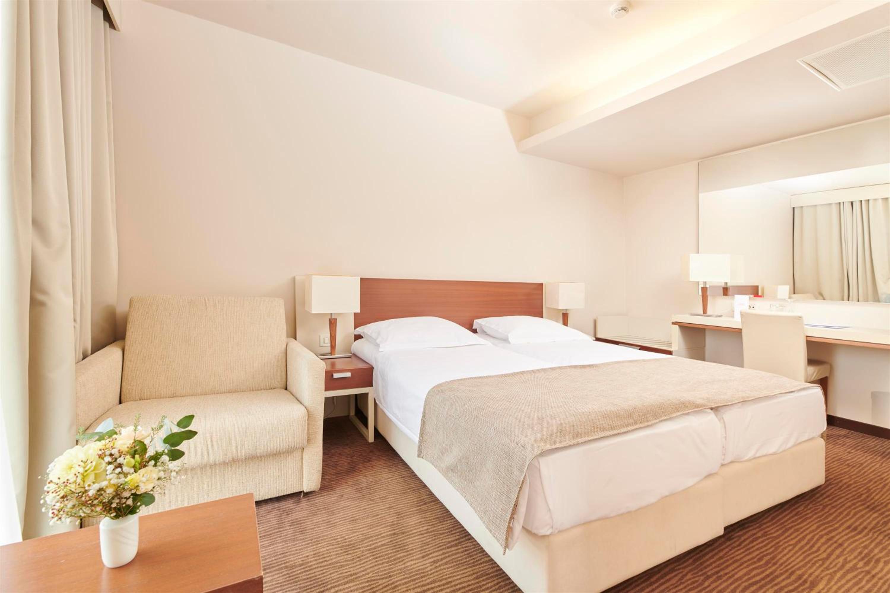 Hotel Albatros Plava Laguna - Property Image 20