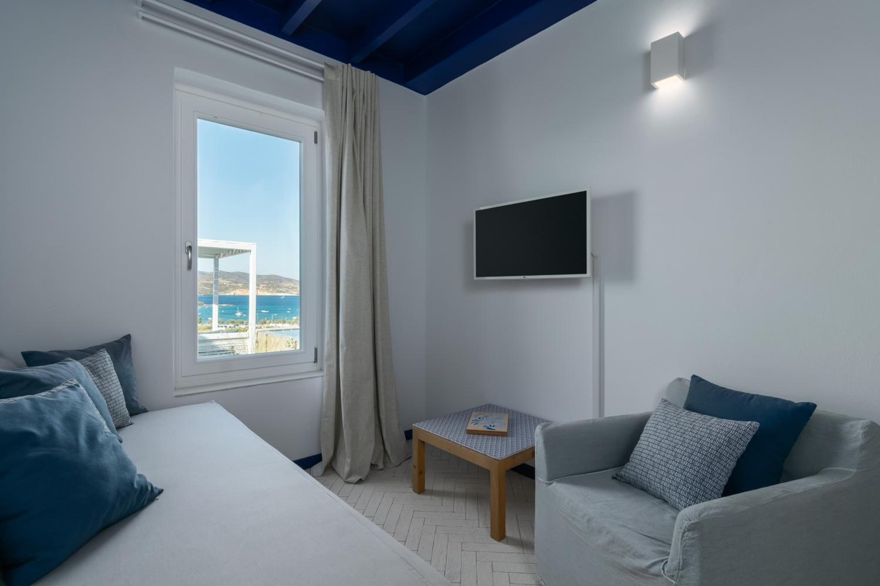 Milos Breeze Boutique Hotel 96
