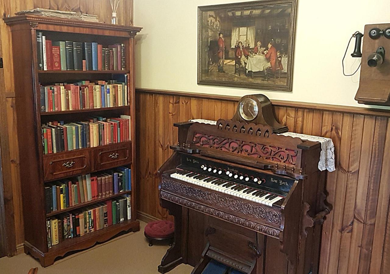 Ayers Burra - Historical 1851 Cottage