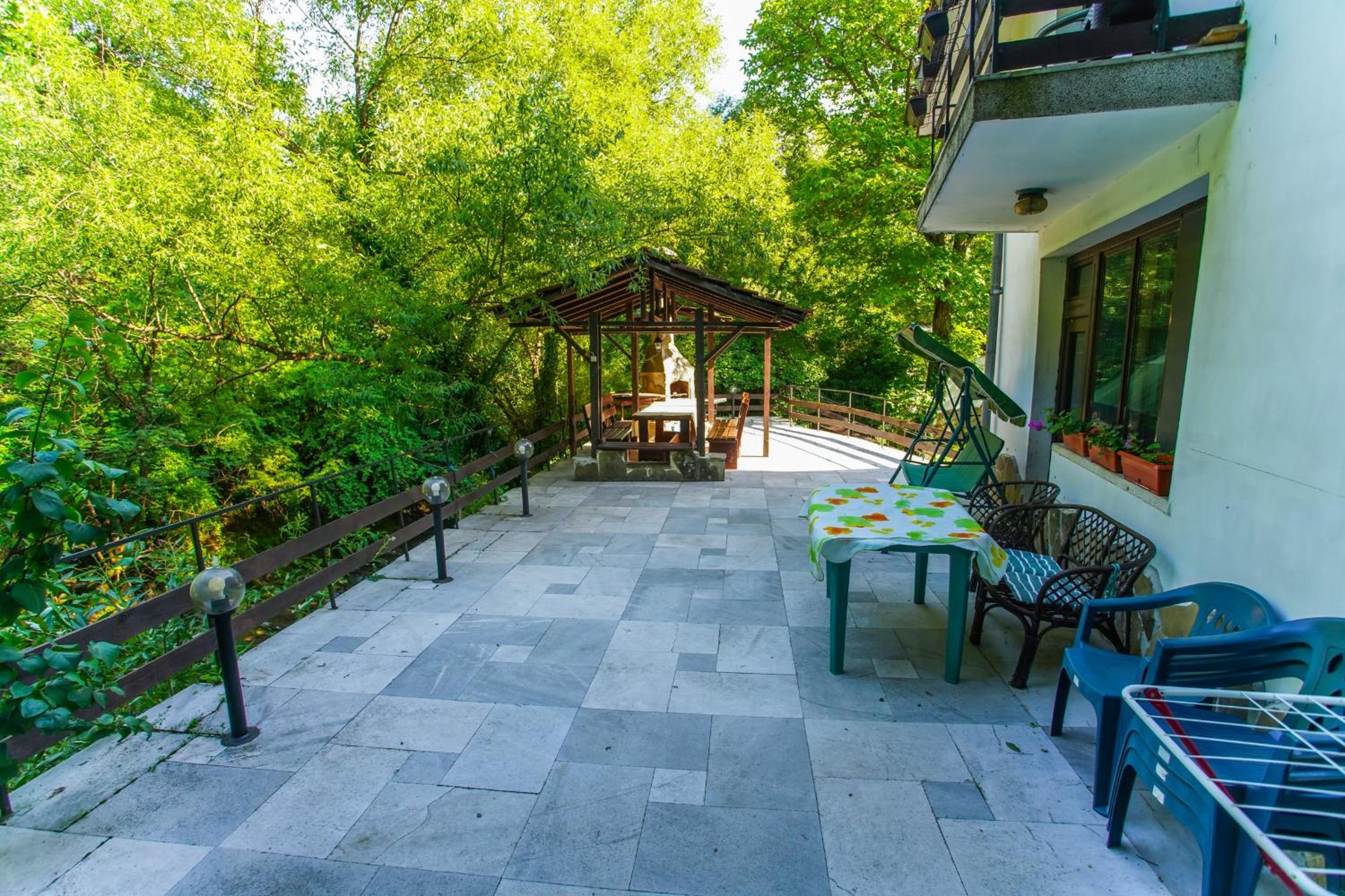 Guest House Planinska Sreshta