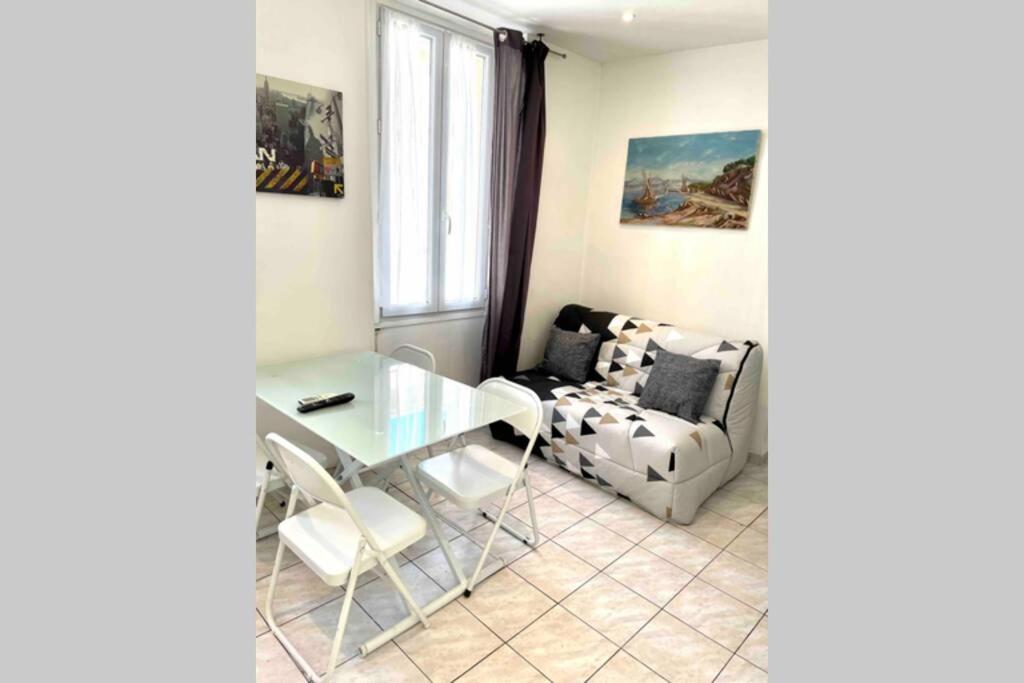 Bel Appartement - HYPER CENTRE - 2 pièces photo 1