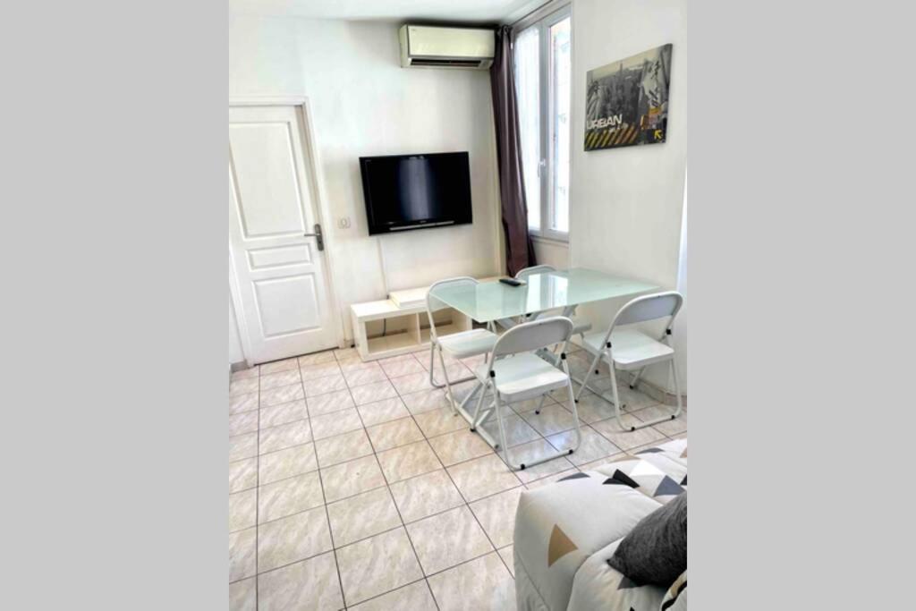Bel Appartement - HYPER CENTRE - 2 pièces photo 2