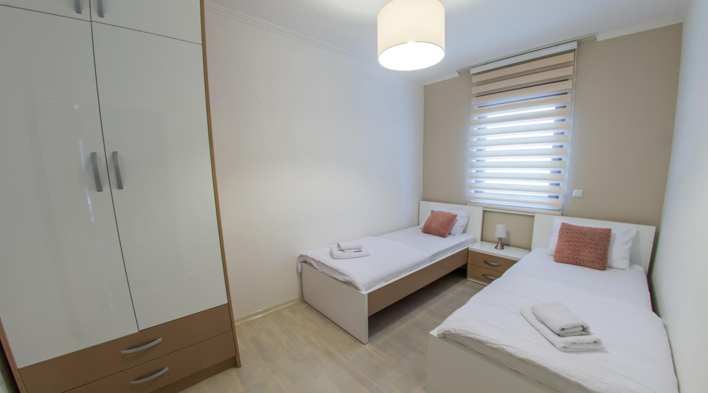 Apartment Light De Luxe - with Old Bridge view view 4