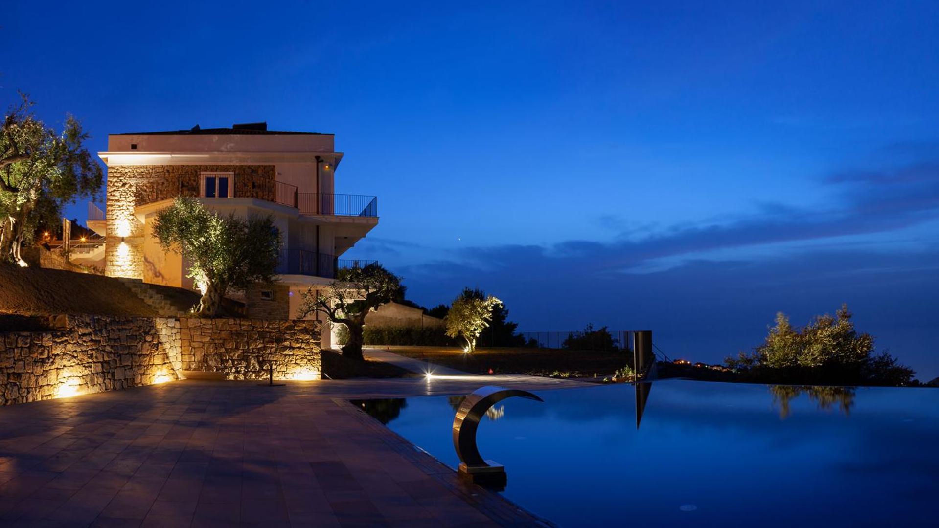 Hotel Maina Country Resort