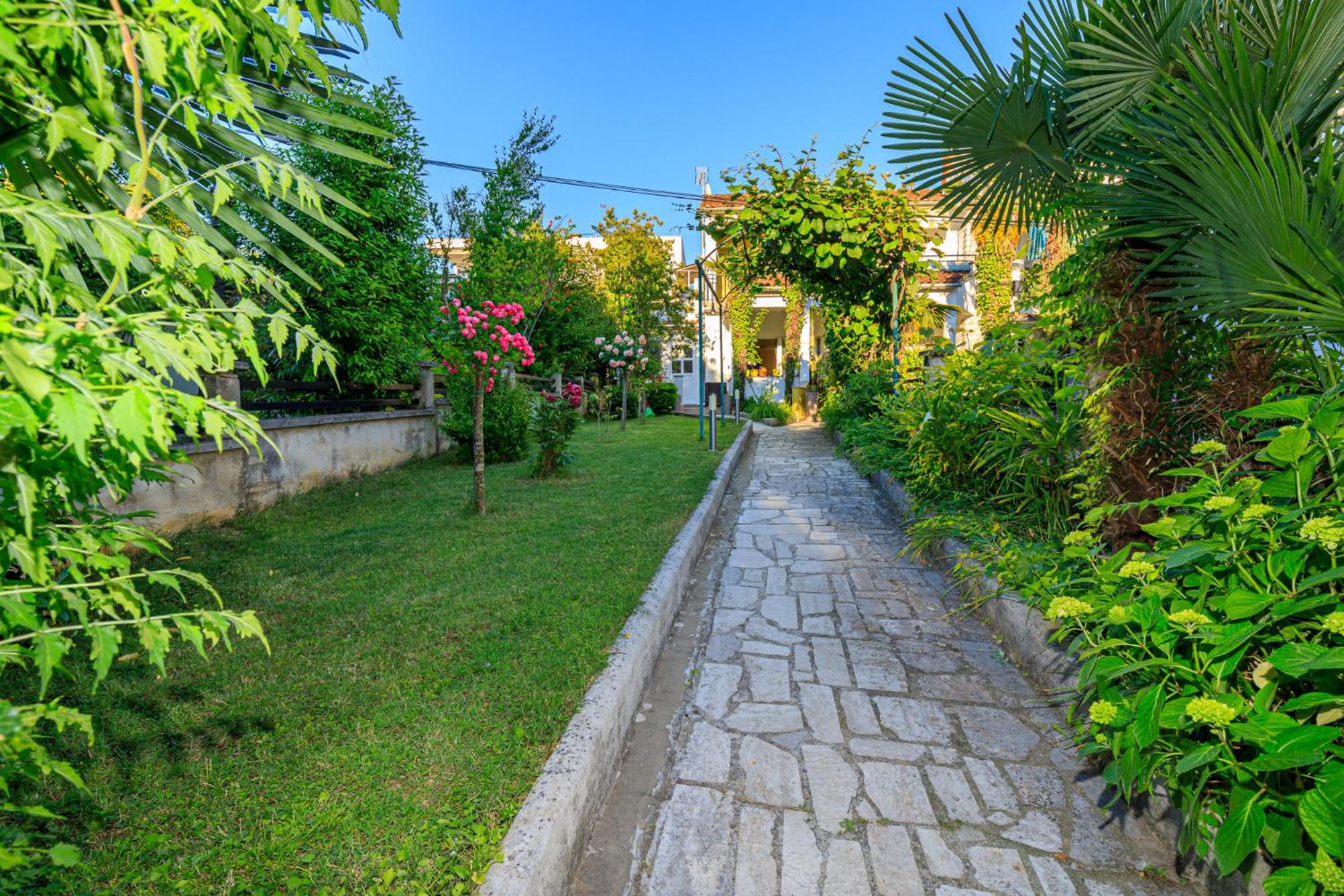 Apartmani Cupar view 3