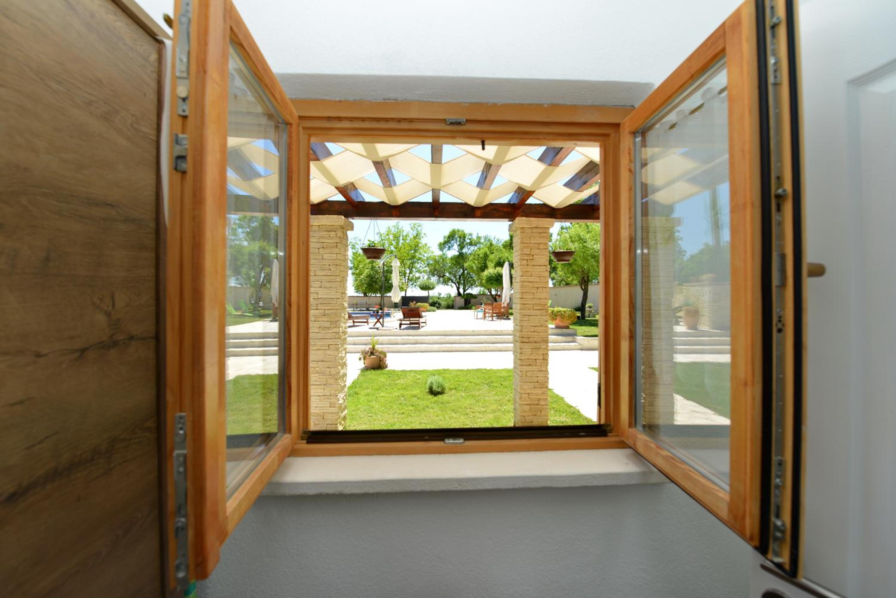 Photo 41