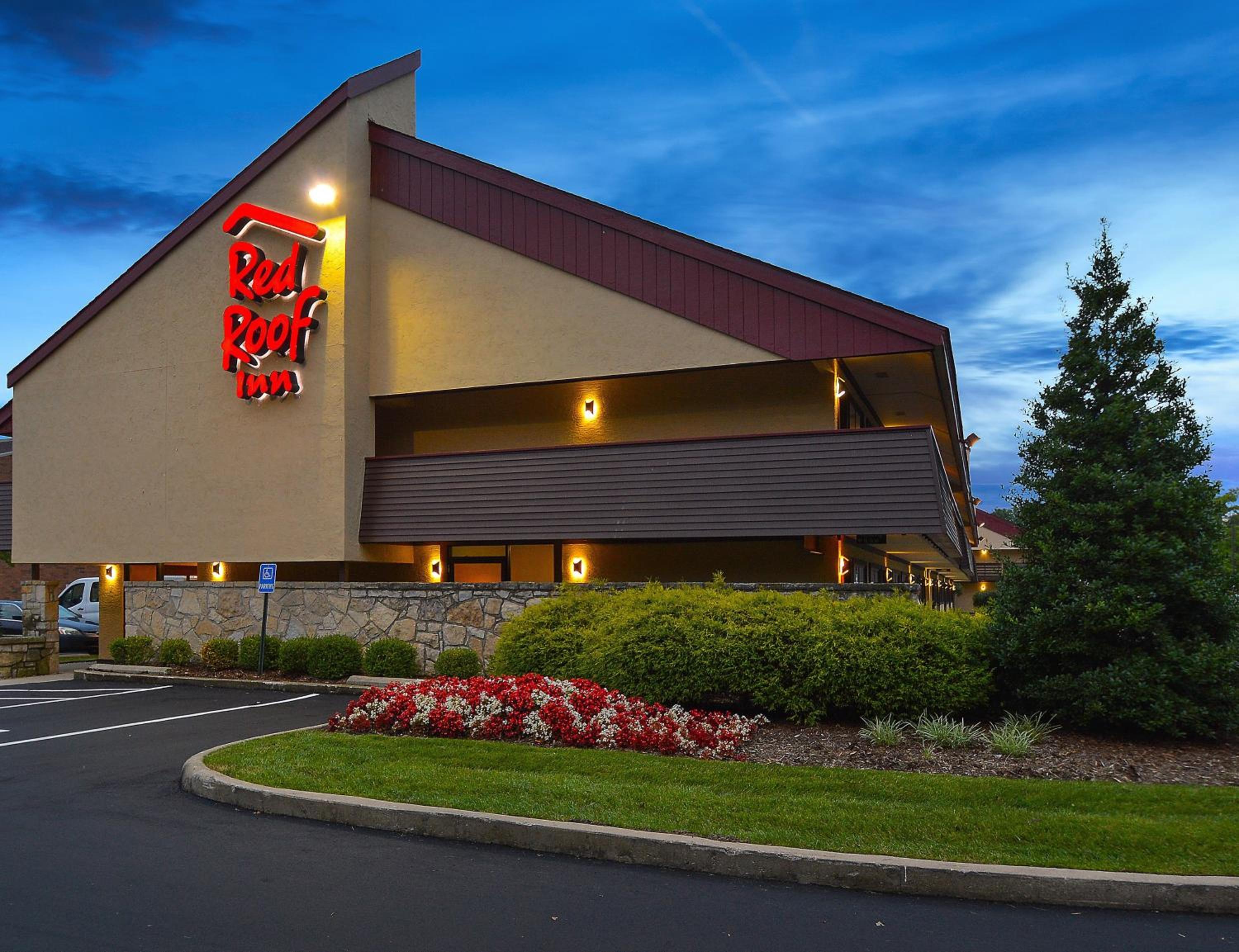 Red Roof Inn Louisville East - Hurstbourne - Image 3