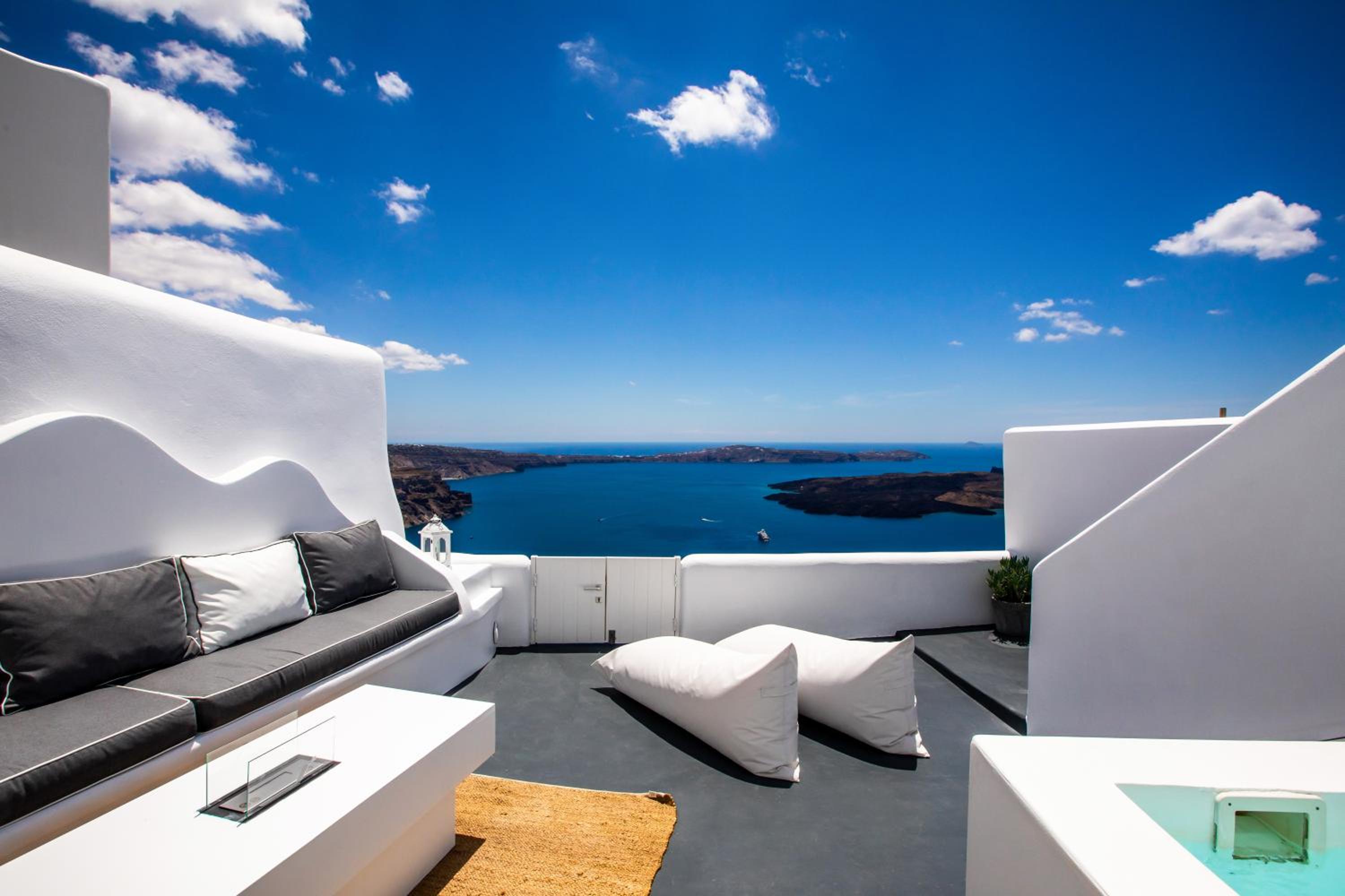 Santorini Delux photo 4